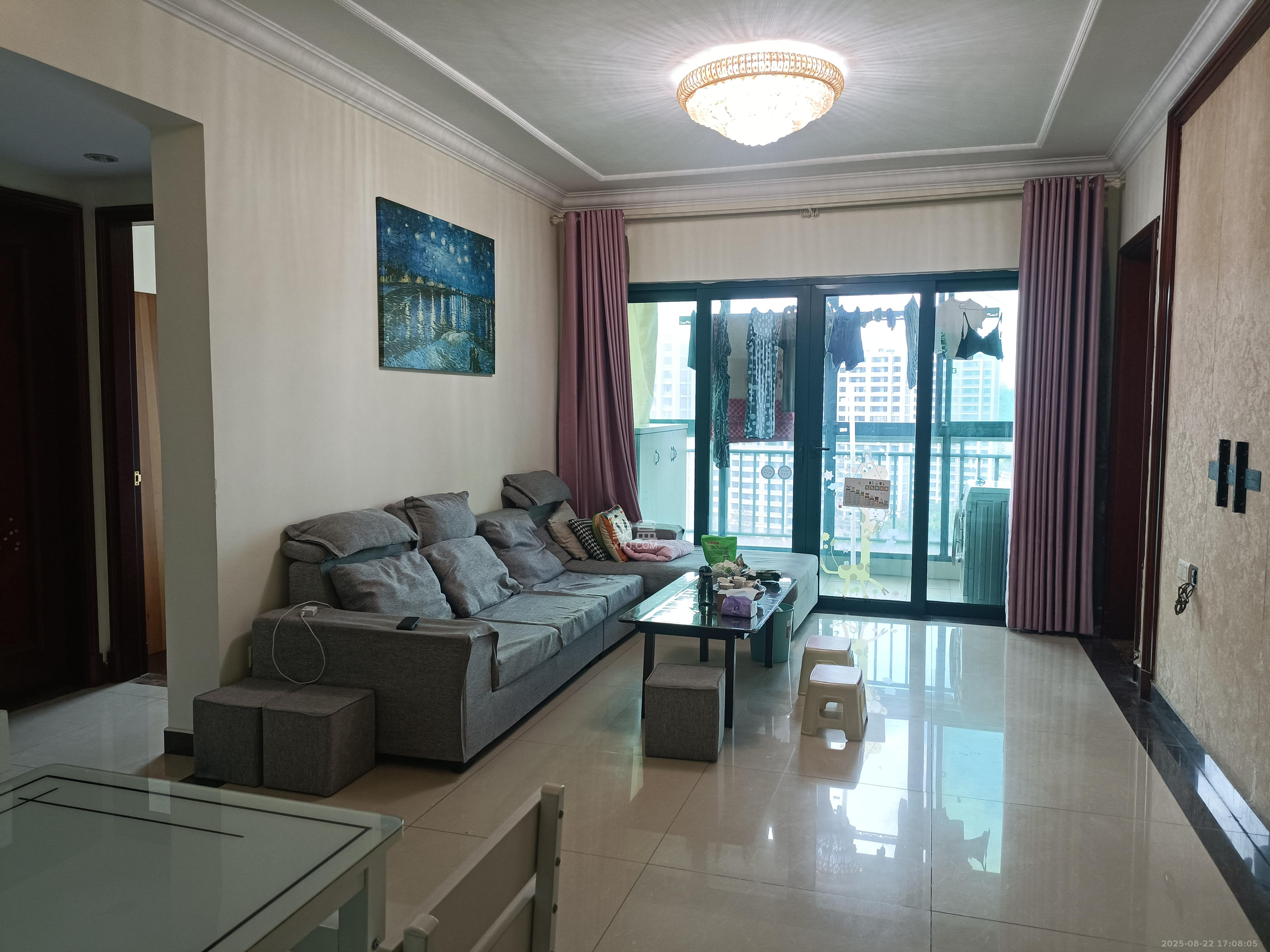 恒大华府 3室2厅1卫 2000.00元/月 恒大华府 3室2厅1卫 2000.00元/月室内图