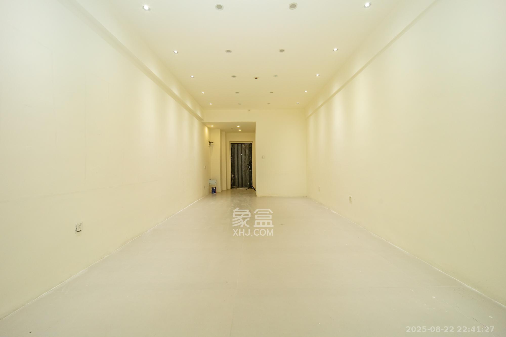 博雅例外 1室1厅1卫 22.5万 博雅例外 1室1厅1卫 22.5万客厅