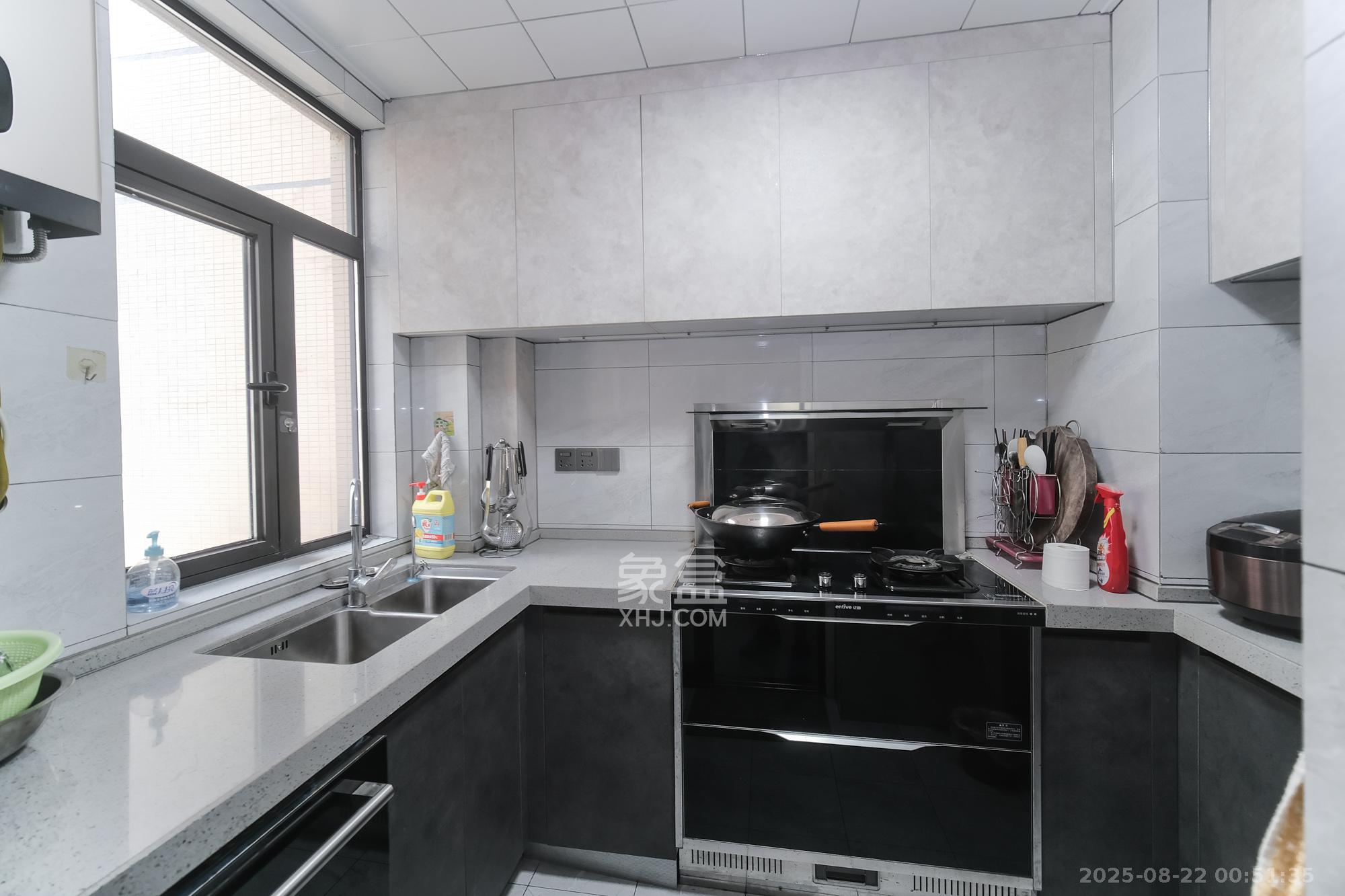 星雅美辰  3室2厅2卫    115.0万厨房