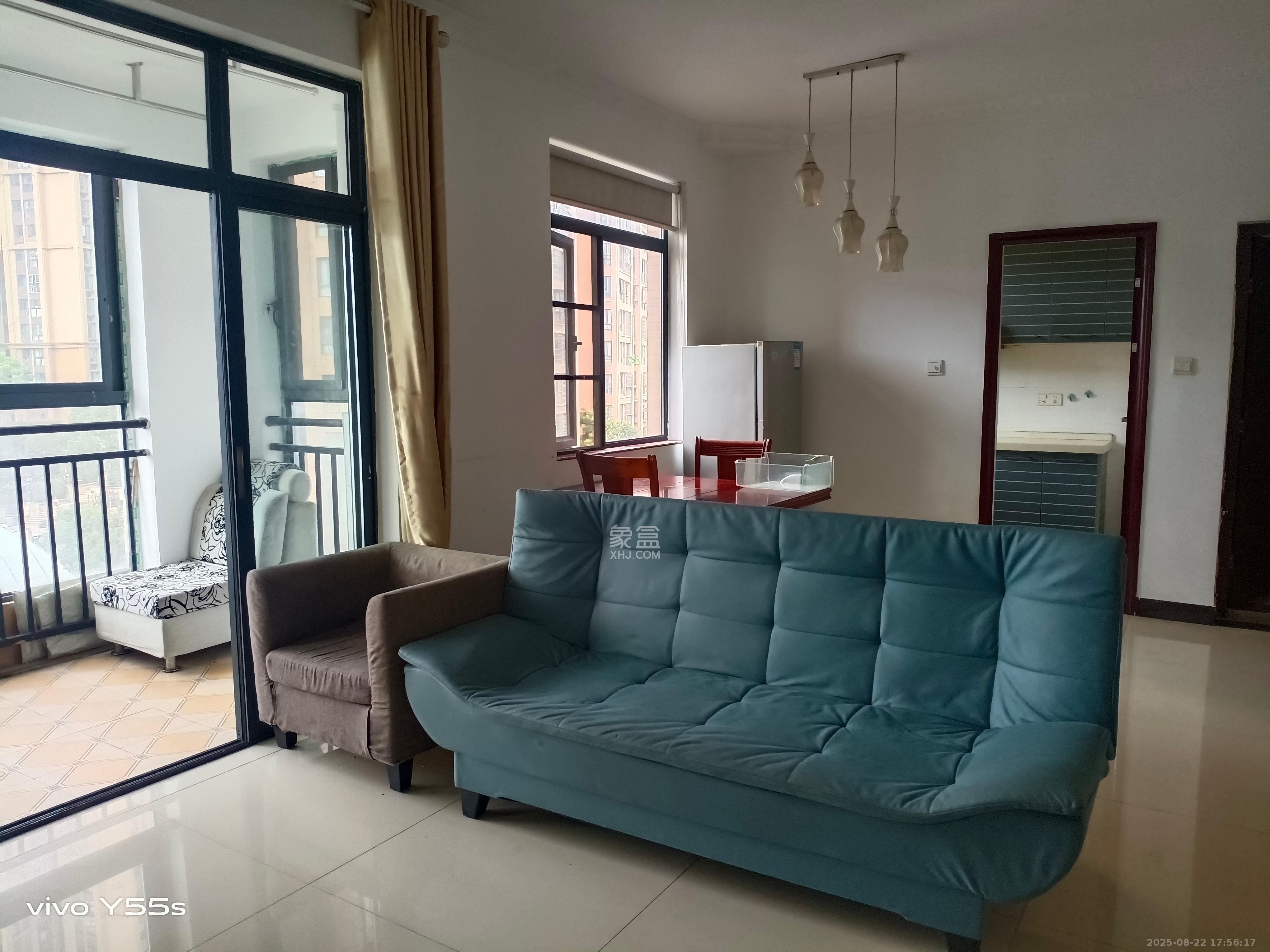 新盛珑璟台 2室2厅1卫 1800.0元/月 新盛珑璟台 2室2厅1卫 1800.0元/月室内图