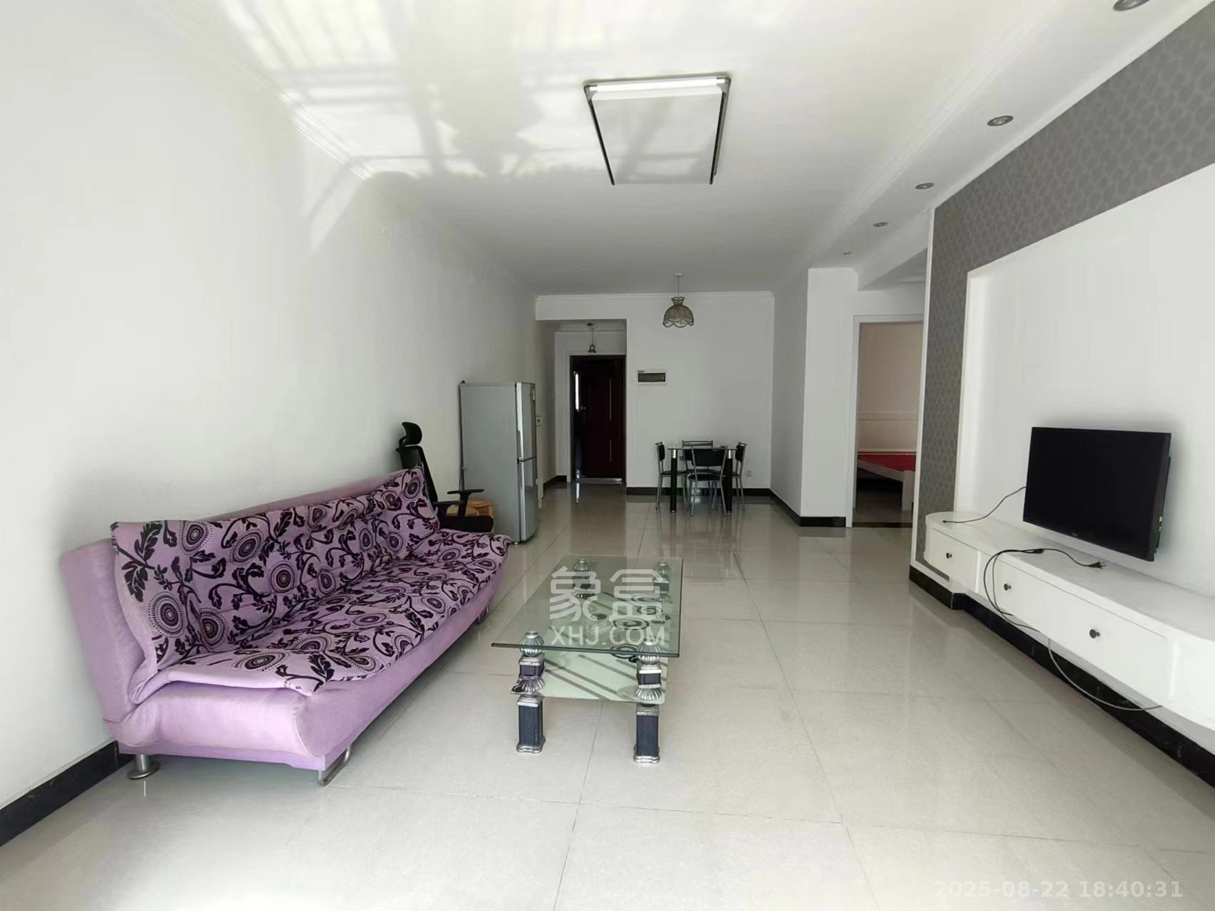 恒广国际景园一二区 2室2厅1卫 1700.0元/月 恒广国际景园一二区 2室2厅1卫 1700.0元/月室内图