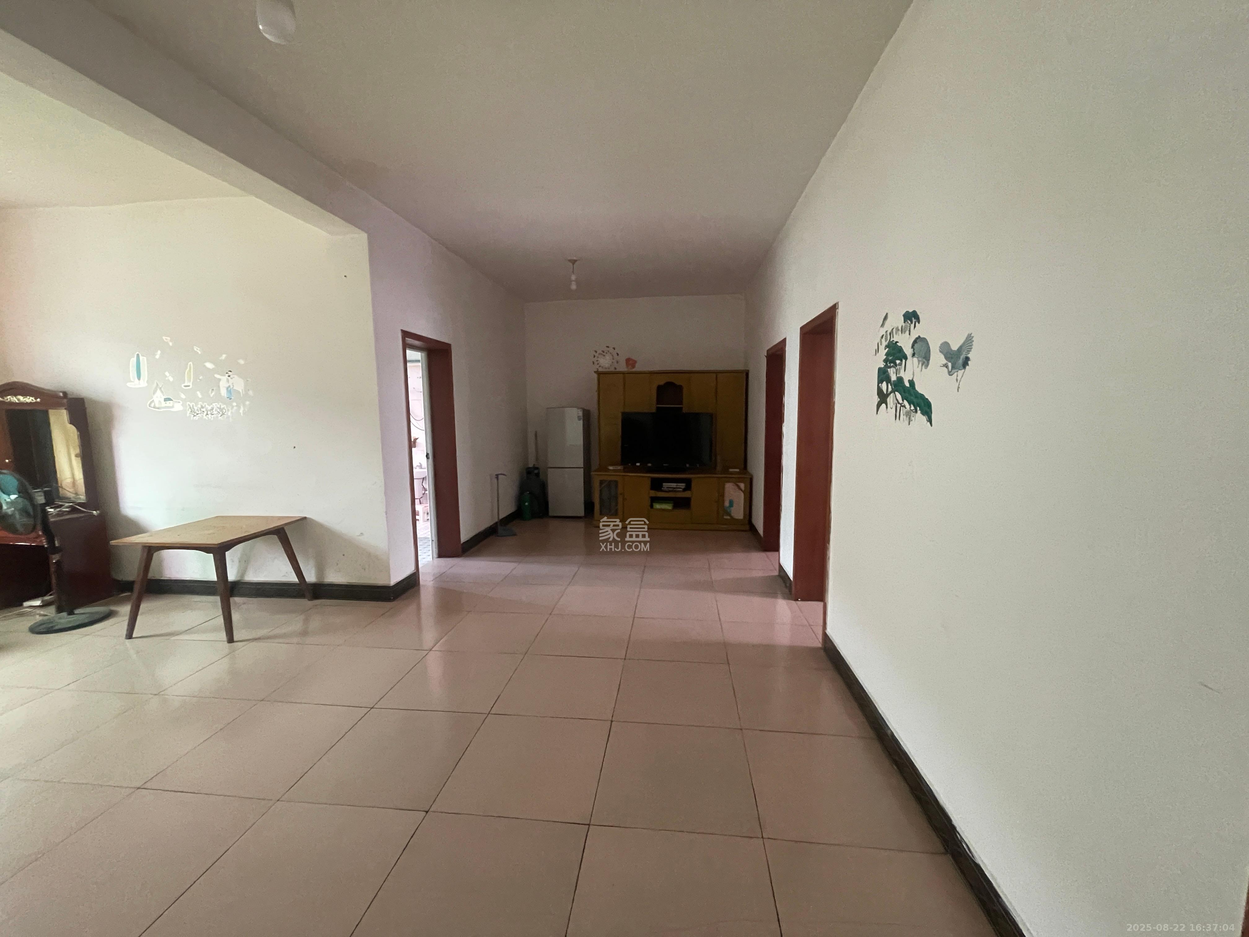 松雅安置小区 3室2厅2卫 1200.0元/月 松雅安置小区 3室2厅2卫 1200.0元/月室内图