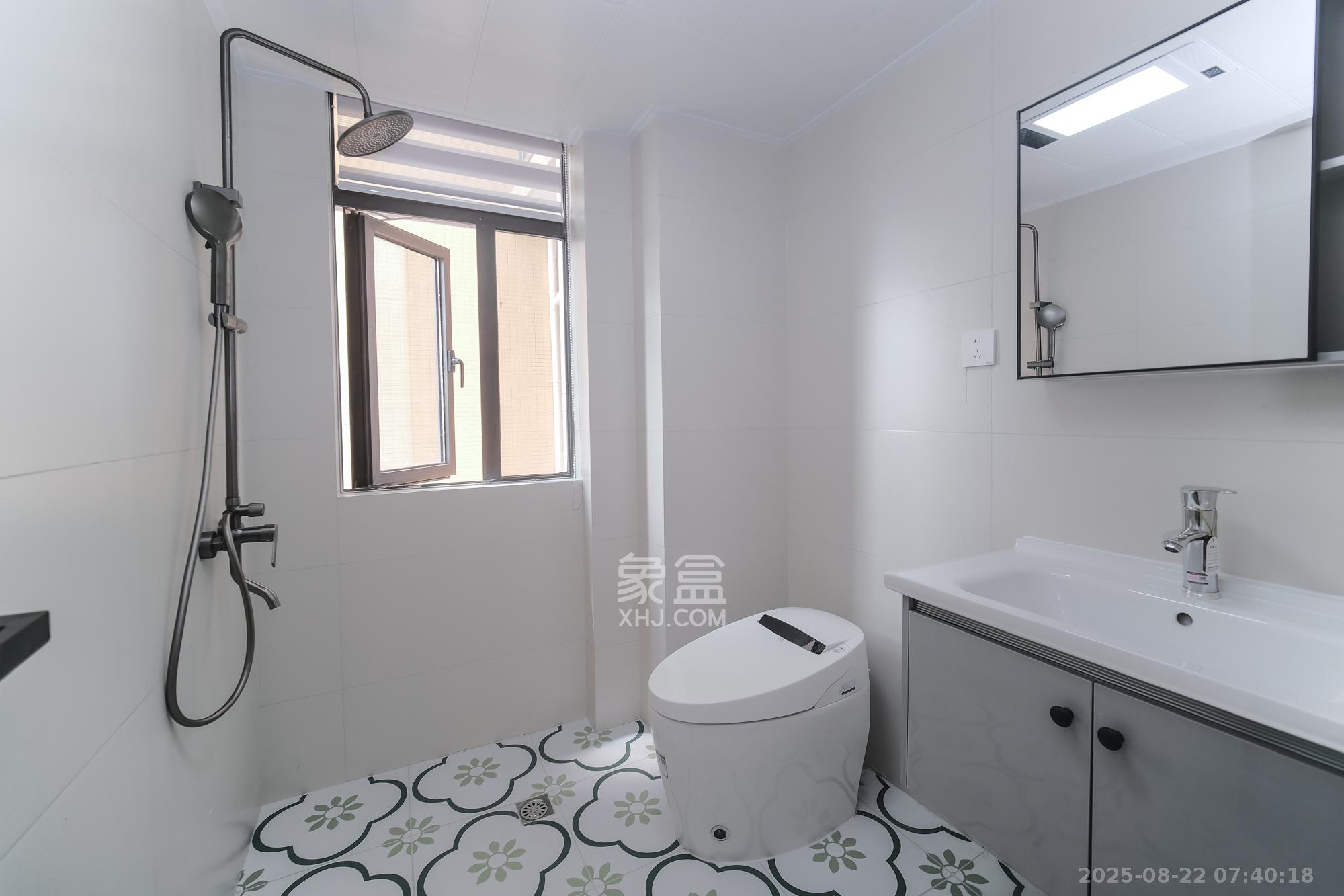 星雅美辰  3室2厅2卫    89.8万 星雅美辰  3室2厅2卫    89.8万卫生间