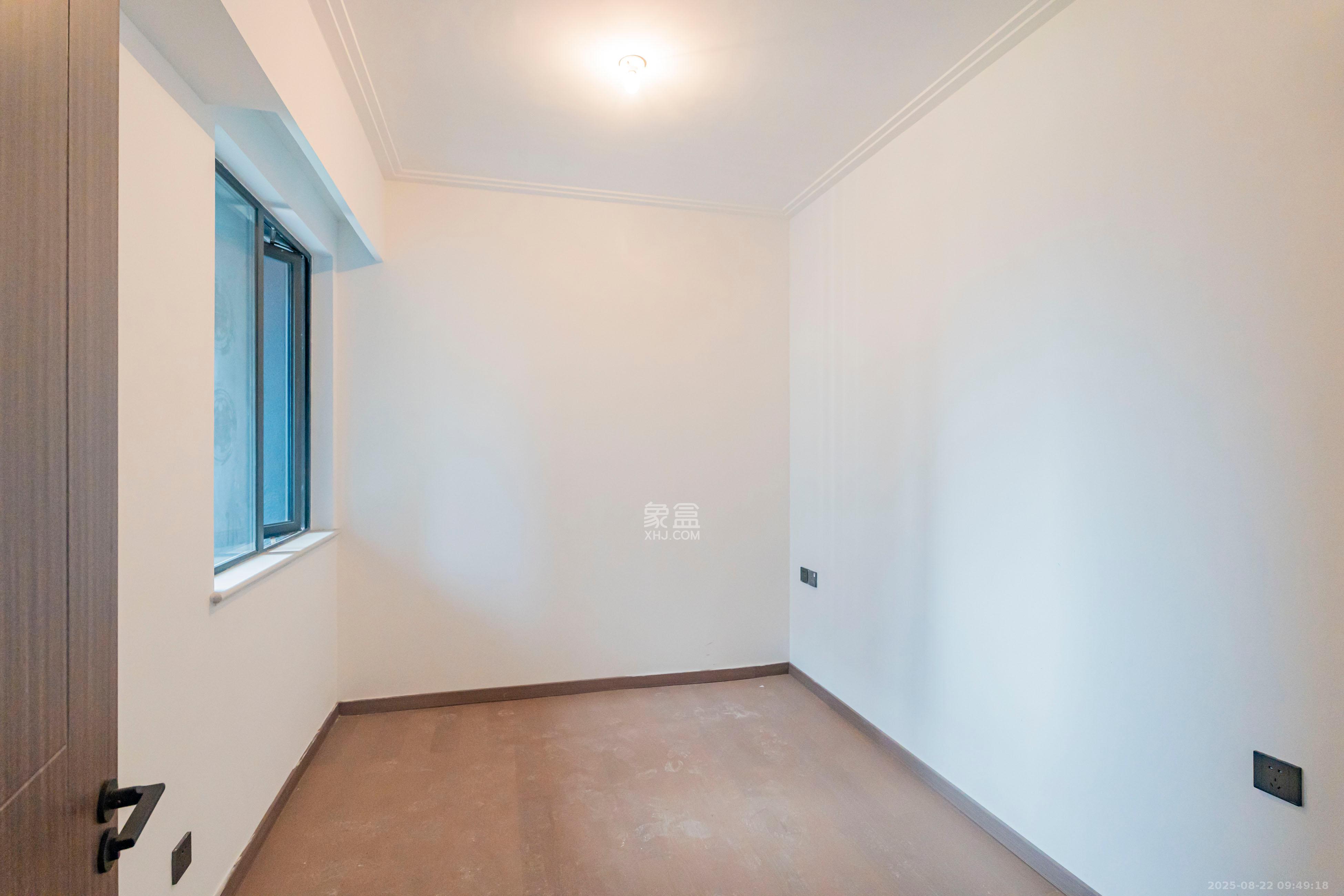 绿地V岛 3室2厅2卫 3800.0元/月 绿地V岛 3室2厅2卫 3800.0元/月室内图