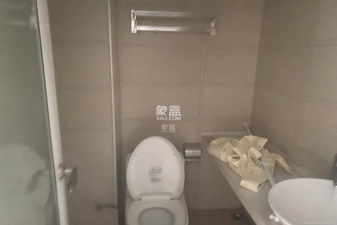 兰亭湾畔 1室1厅1卫 1700.0元/月 兰亭湾畔 1室1厅1卫 1700.0元/月室内图