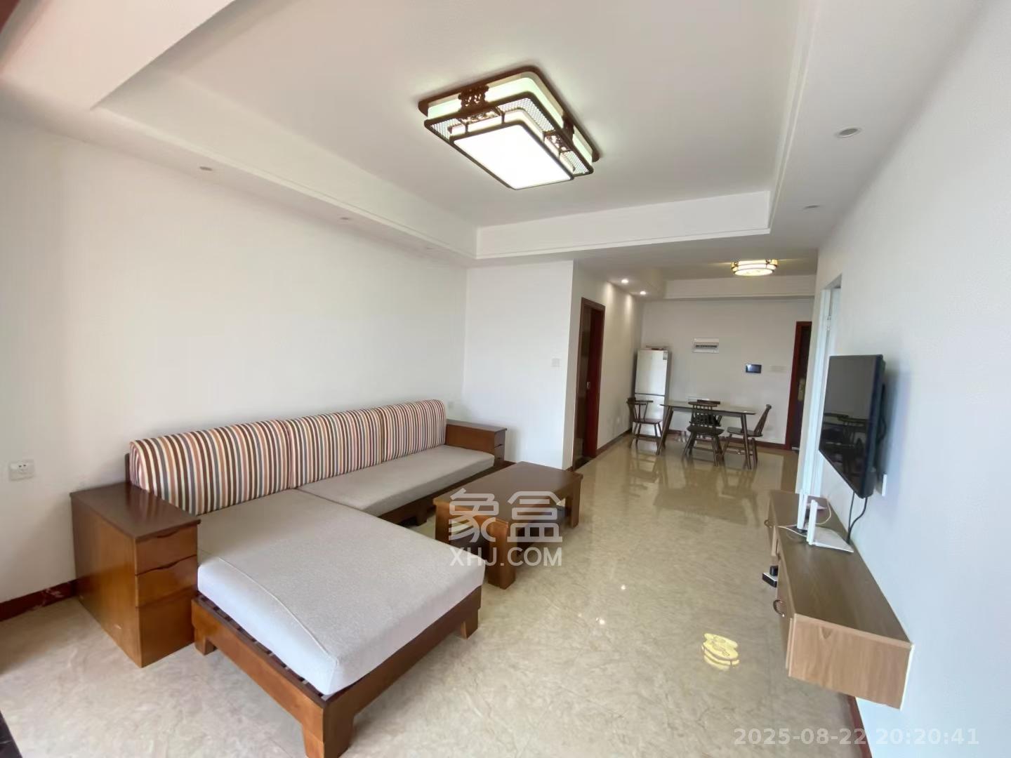 盛景谷山里 2室2厅1卫 2300.0元/月 盛景谷山里 2室2厅1卫 2300.0元/月室内图