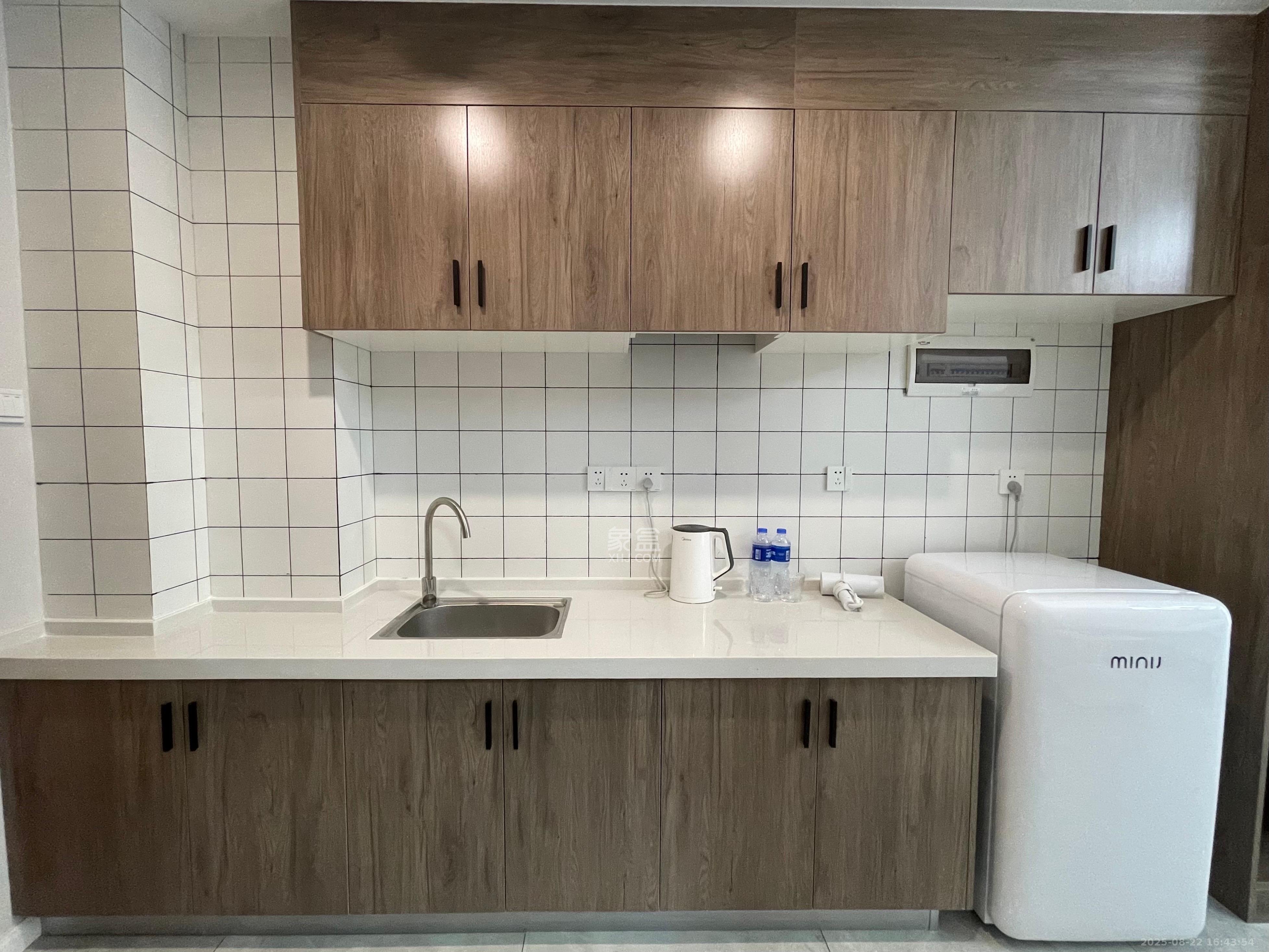 汇景发展环球中心  1室0厅0卫    3300.0元/月室内图