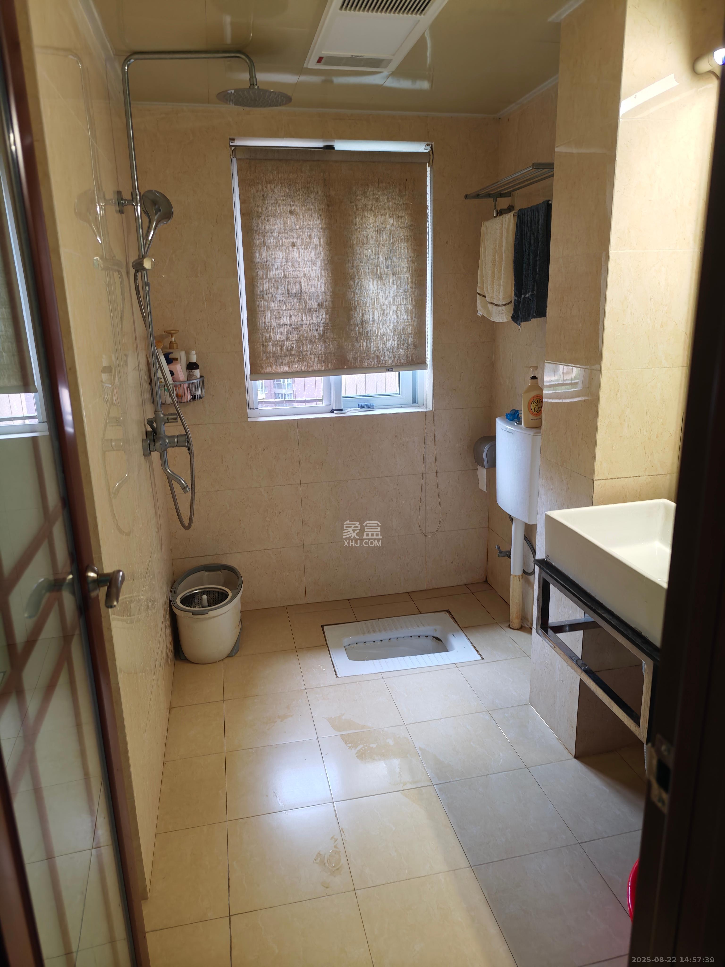 湘府十城(汇财御景湾新寓,汇财国际)  3室2厅2卫    2800.0元/月 湘府十城(汇财御景湾新寓,汇财国际)  3室2厅2卫    2800.0元/月室内图