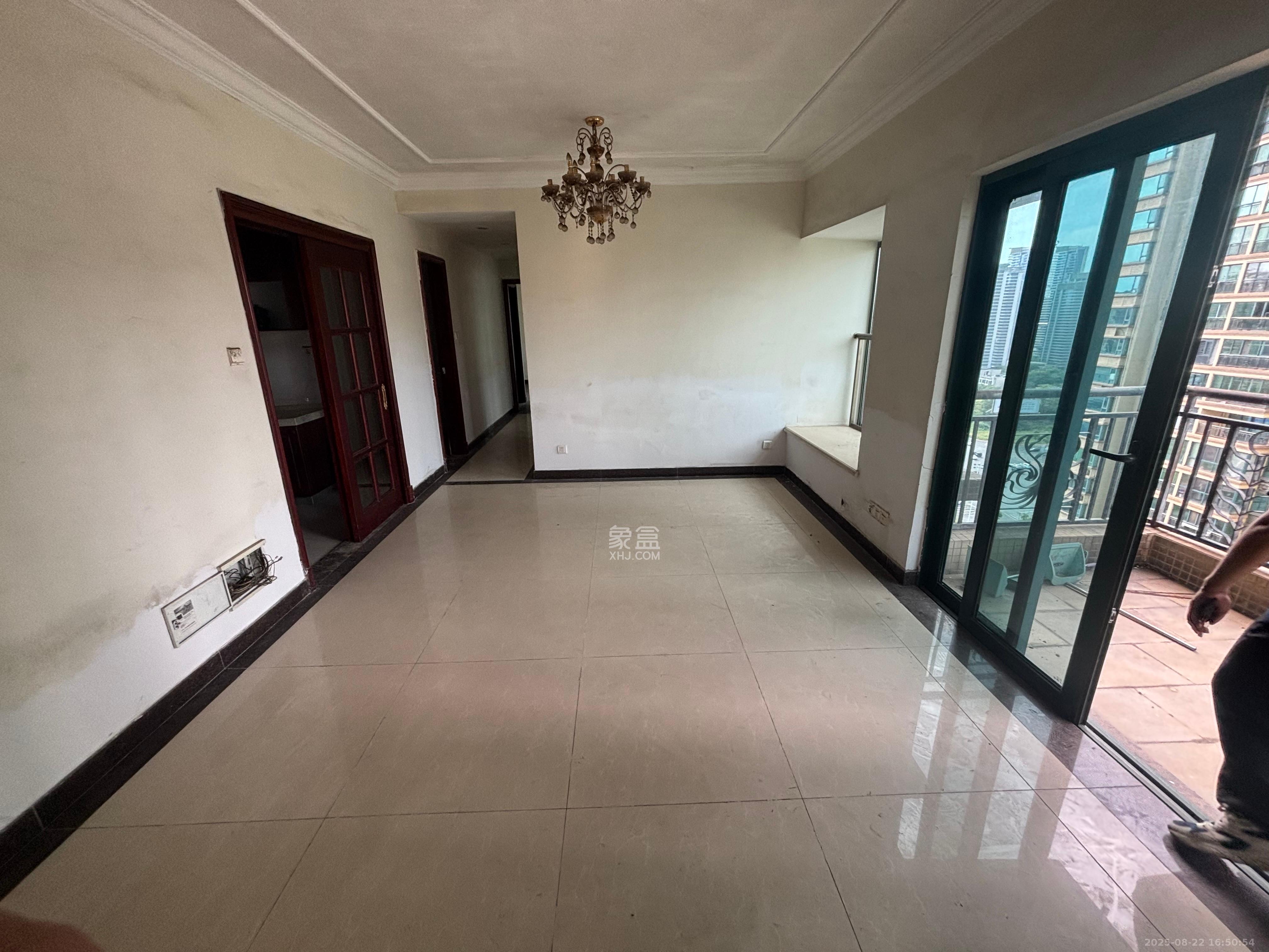 恒大绿洲 3室2厅1卫 2200.0元/月 恒大绿洲 3室2厅1卫 2200.0元/月室内图