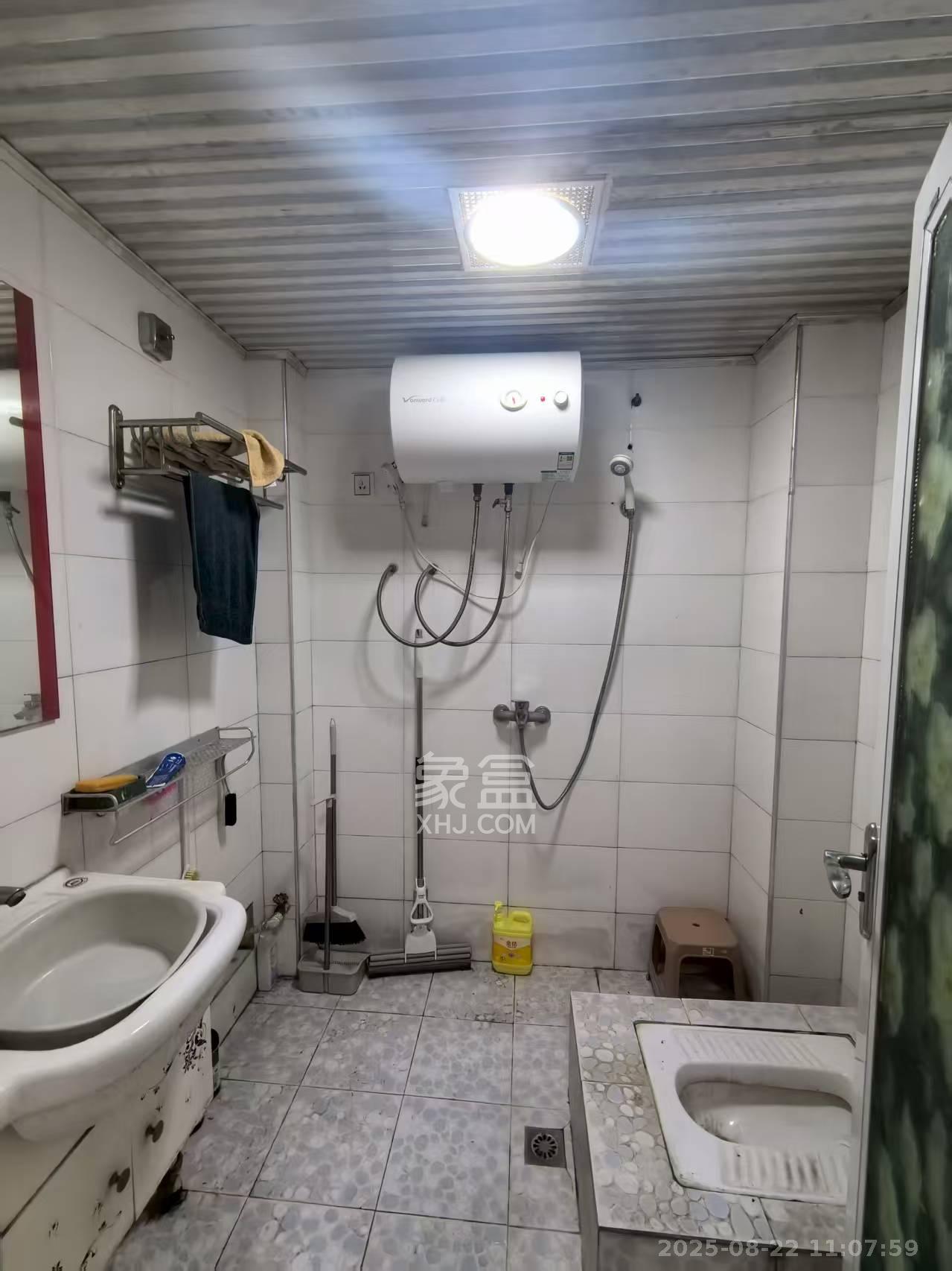 生活艺术城 1室1厅1卫 1100.0元/月 生活艺术城 1室1厅1卫 1100.0元/月室内图