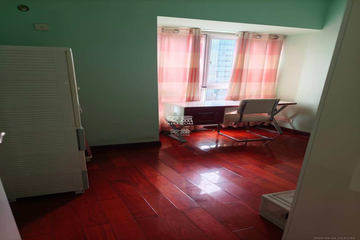 湘府十城(汇财御景湾新寓,汇财国际)  3室2厅2卫    2800.0元/月 湘府十城(汇财御景湾新寓,汇财国际)  3室2厅2卫    2800.0元/月室内图