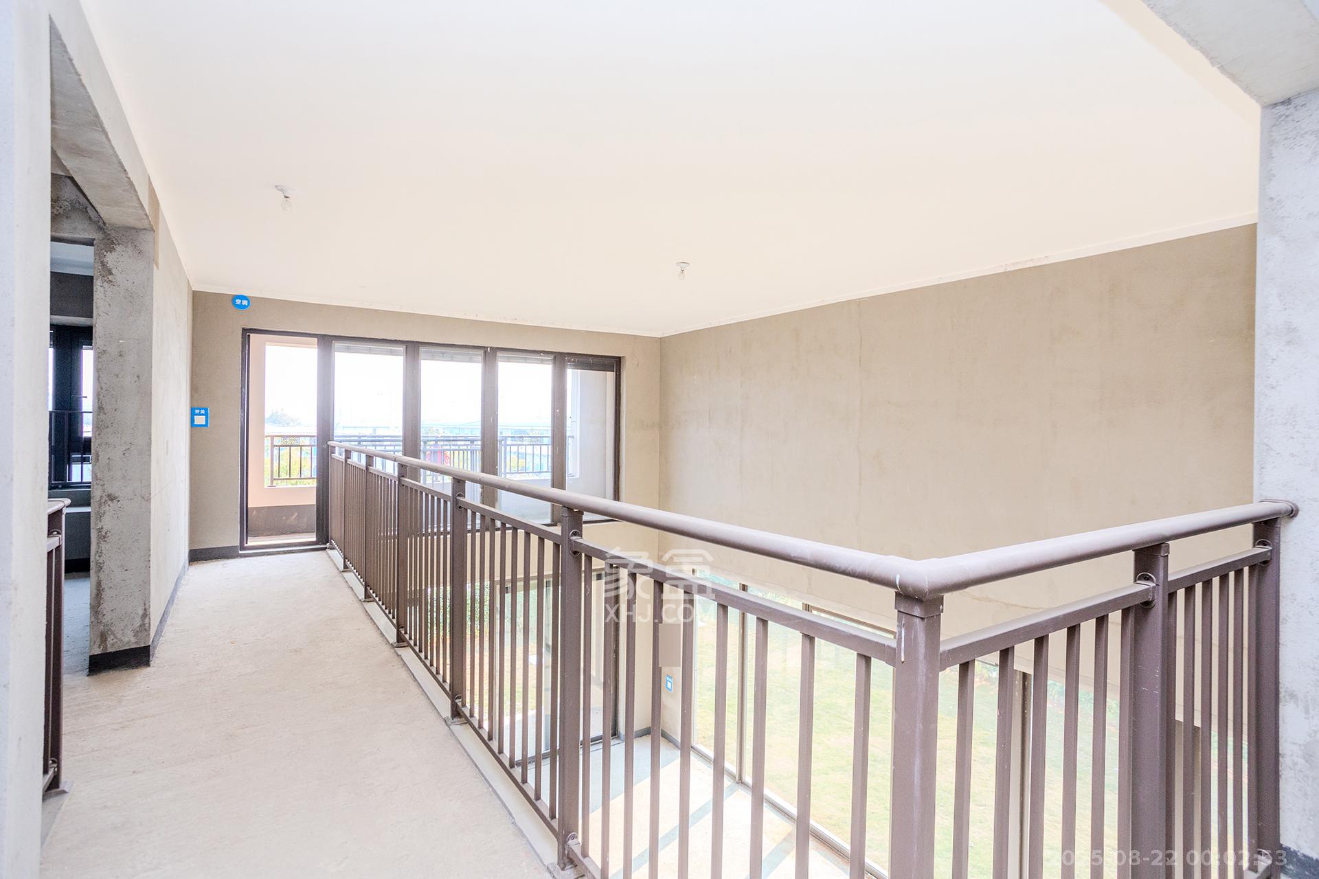 时代建发和著  6室2厅4卫    488.0万 时代建发和著  6室2厅4卫    488.0万卧室