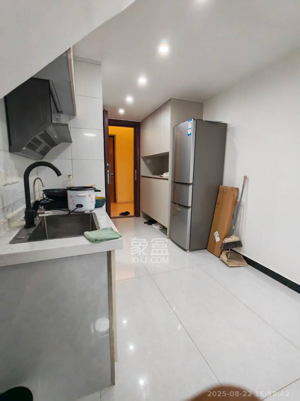 碧桂园城市之光 2室1厅1卫 1800.0元/月 碧桂园城市之光 2室1厅1卫 1800.0元/月室内图