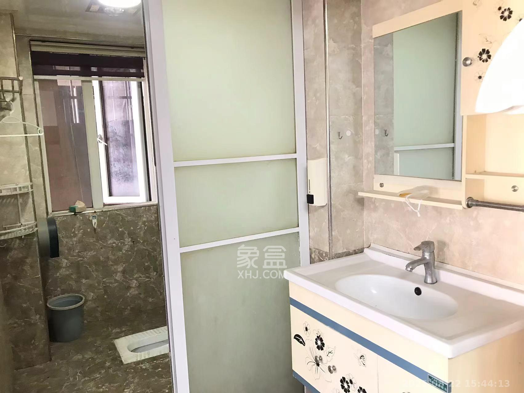 新长海广场  2室2厅1卫    1400.0元/月室内图