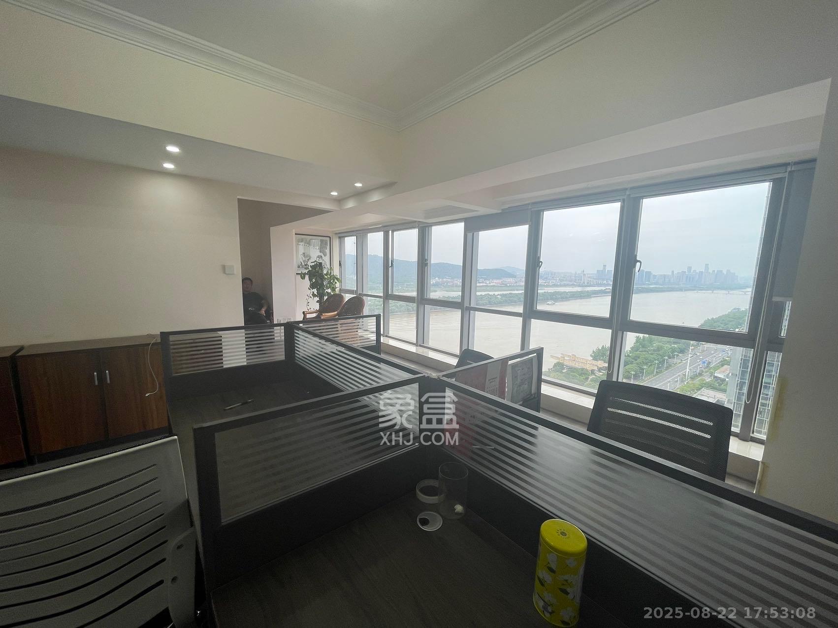 保利国际广场 1室1厅1卫 7000.0元/月 保利国际广场 1室1厅1卫 7000.0元/月室内图