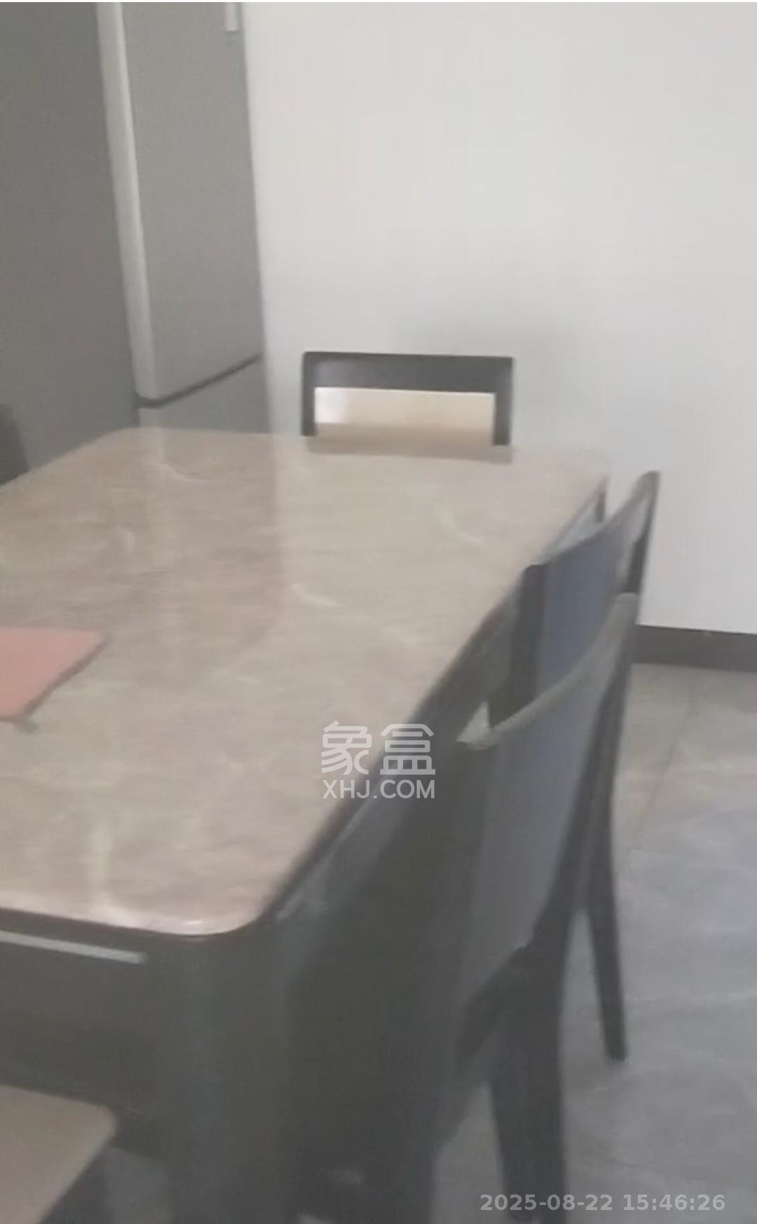 桥头家苑一期  3室2厅2卫    2200.0元/月 桥头家苑一期  3室2厅2卫    2200.0元/月室内图1