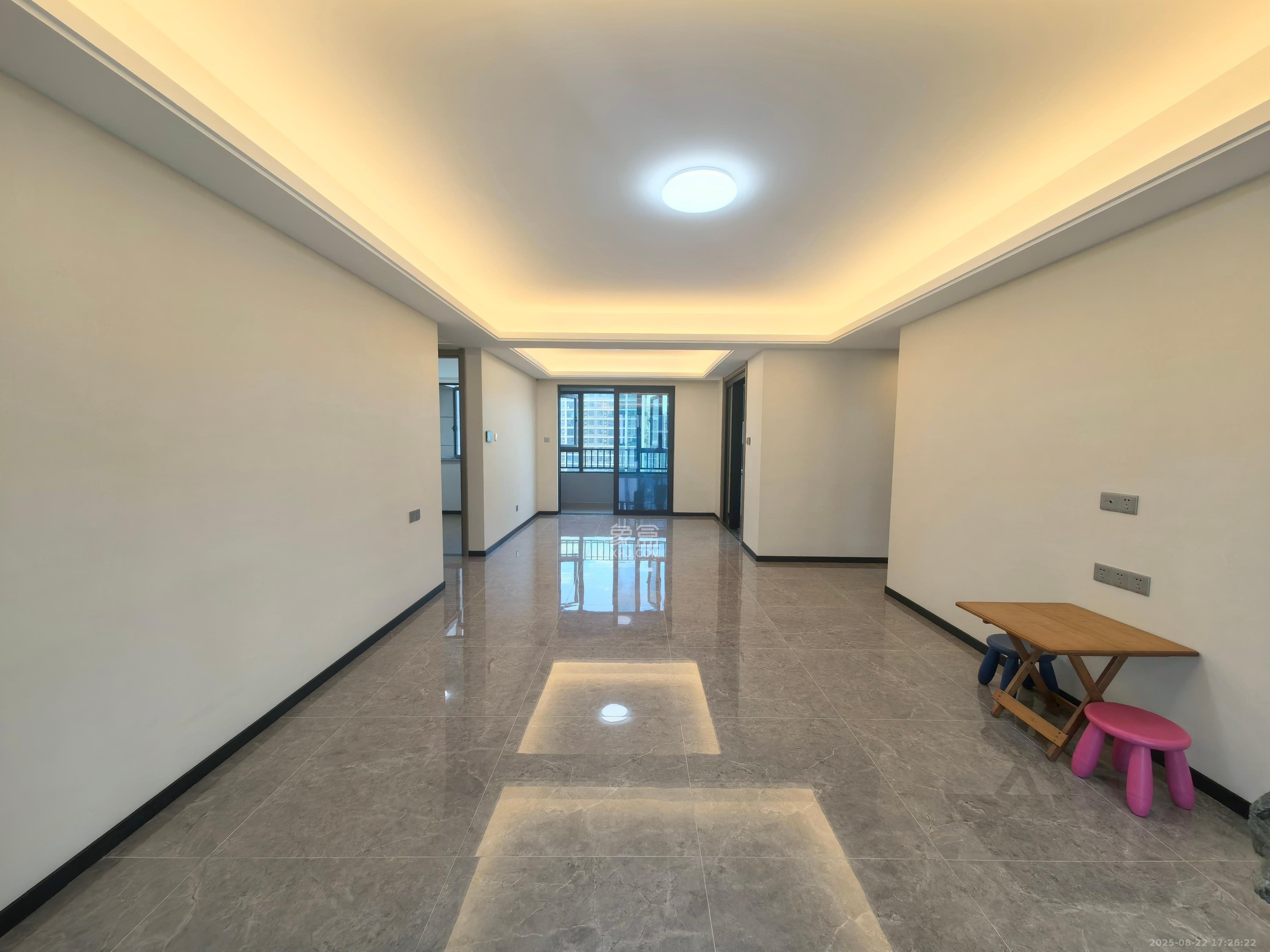 中海阅溪府  4室2厅2卫    4000.0元/月室内图