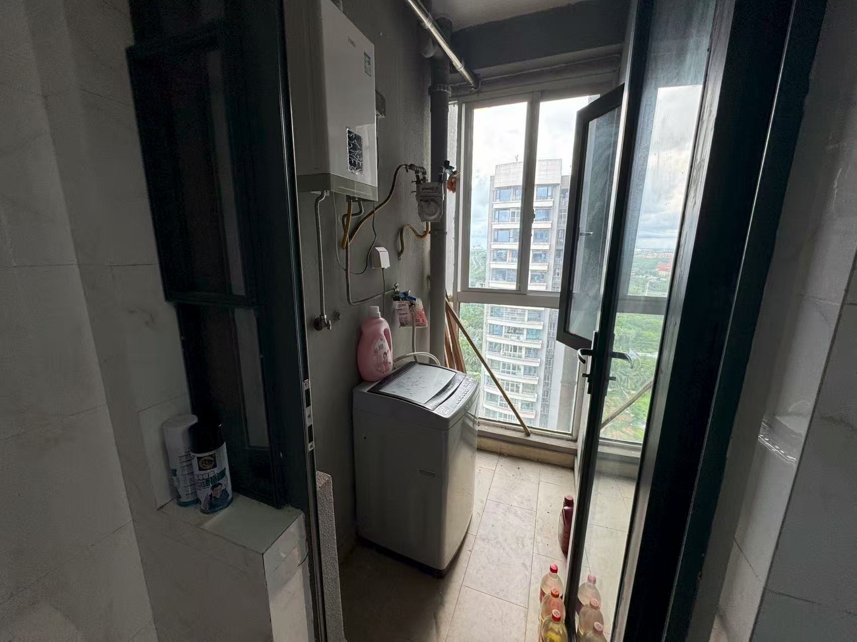 恒大海口文化旅游城 3室2厅1卫 65.0万 恒大海口文化旅游城 3室2厅1卫 65.0万客厅