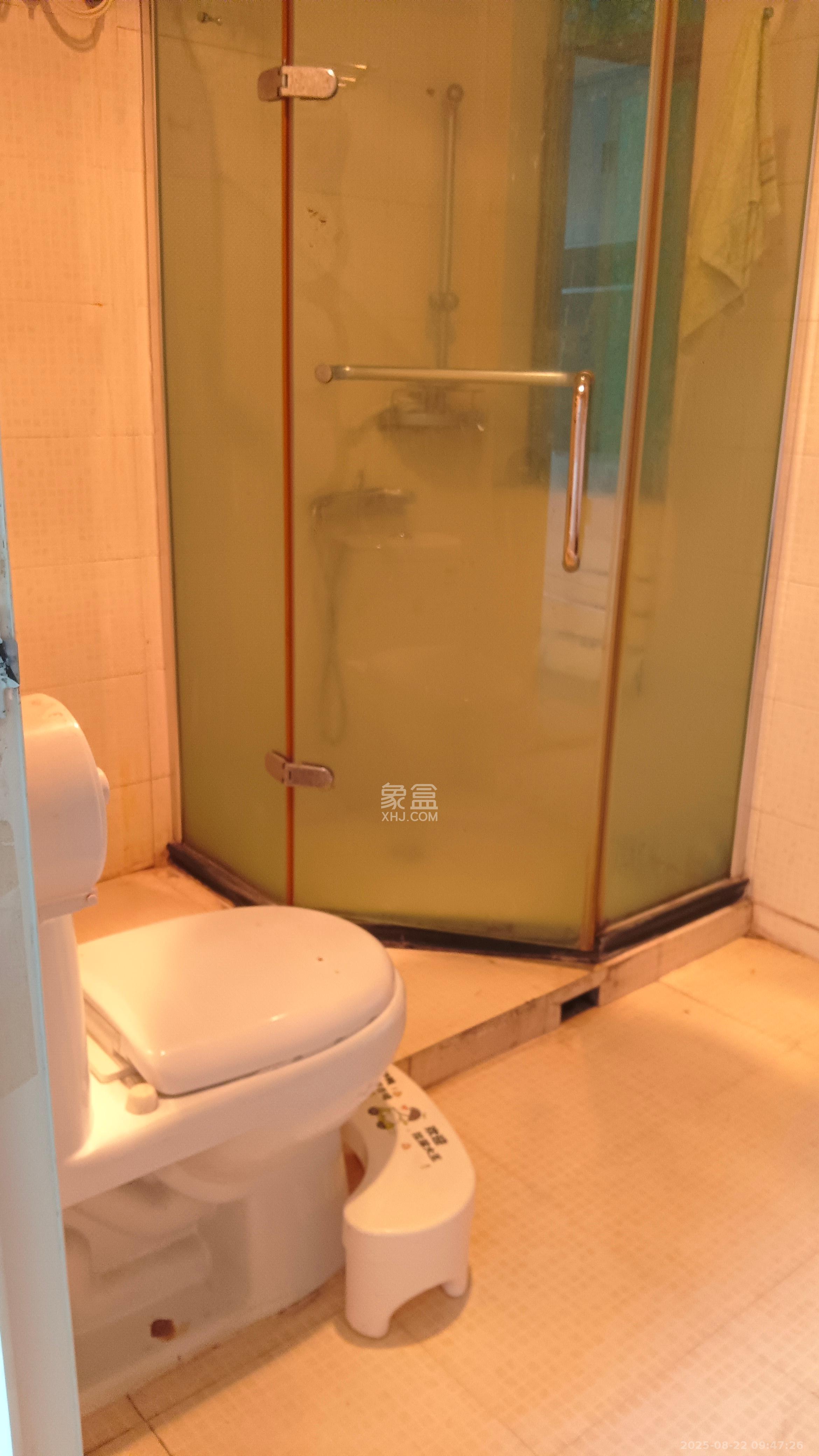 锦绣华天  3室1厅1卫    3000.0元/月 锦绣华天  3室1厅1卫    3000.0元/月室内图