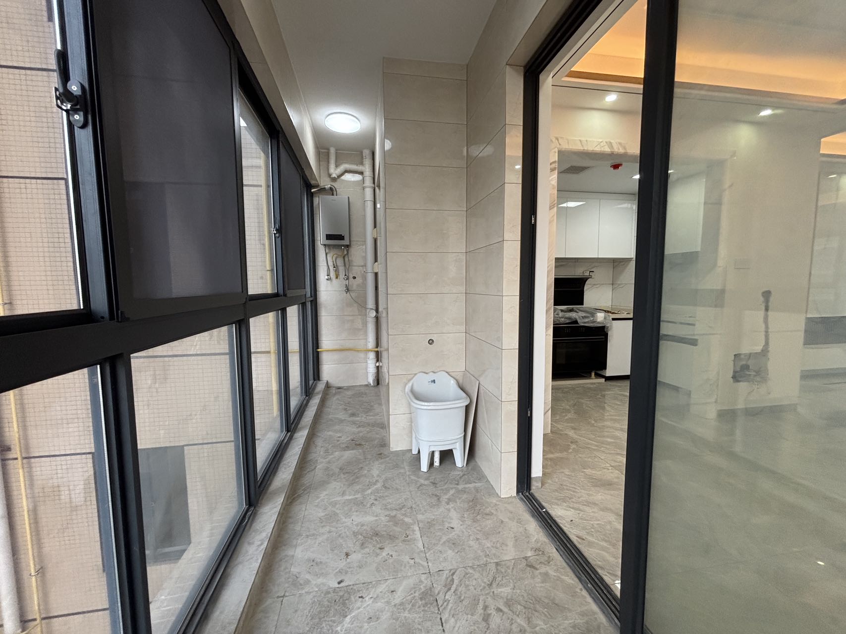 华府蓝湾 4室2厅2卫 230.0万 华府蓝湾 4室2厅2卫 230.0万室内图