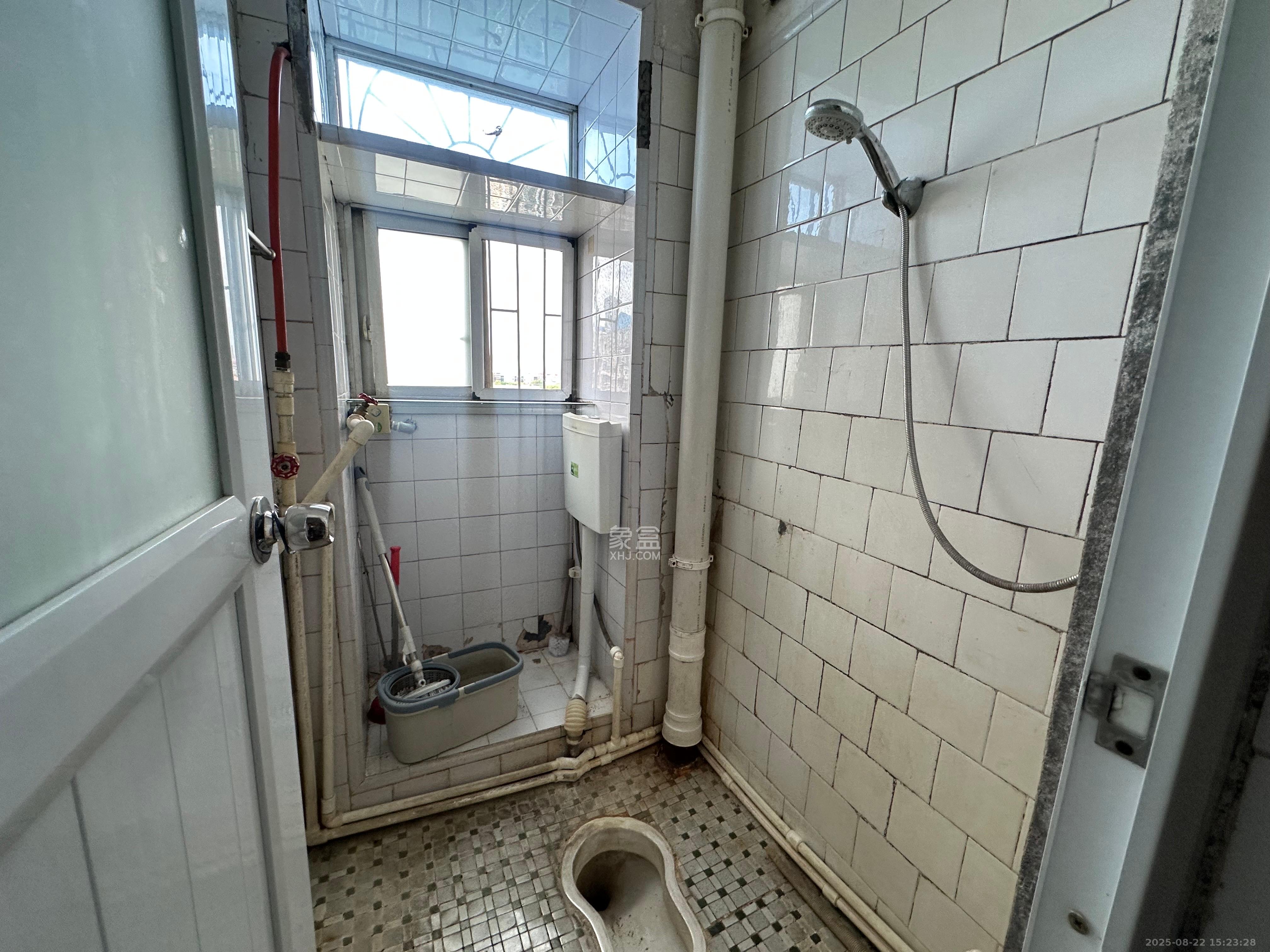 阿弥岭一二片 3室1厅1卫 1300.0元/月 阿弥岭一二片 3室1厅1卫 1300.0元/月室内图