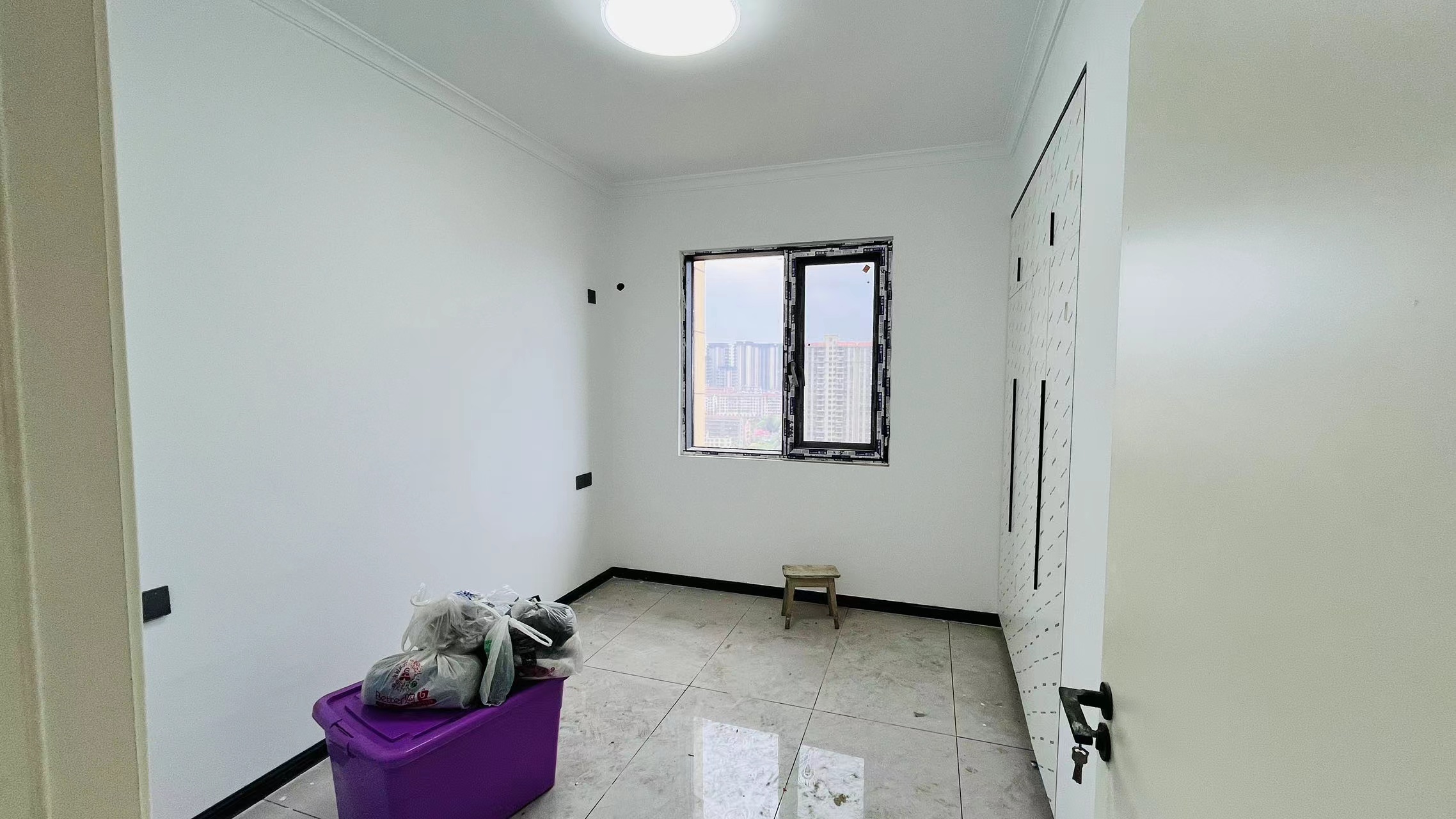 保利香槟国际 3室2厅2卫 62.8万 保利香槟国际 3室2厅2卫 62.8万客厅