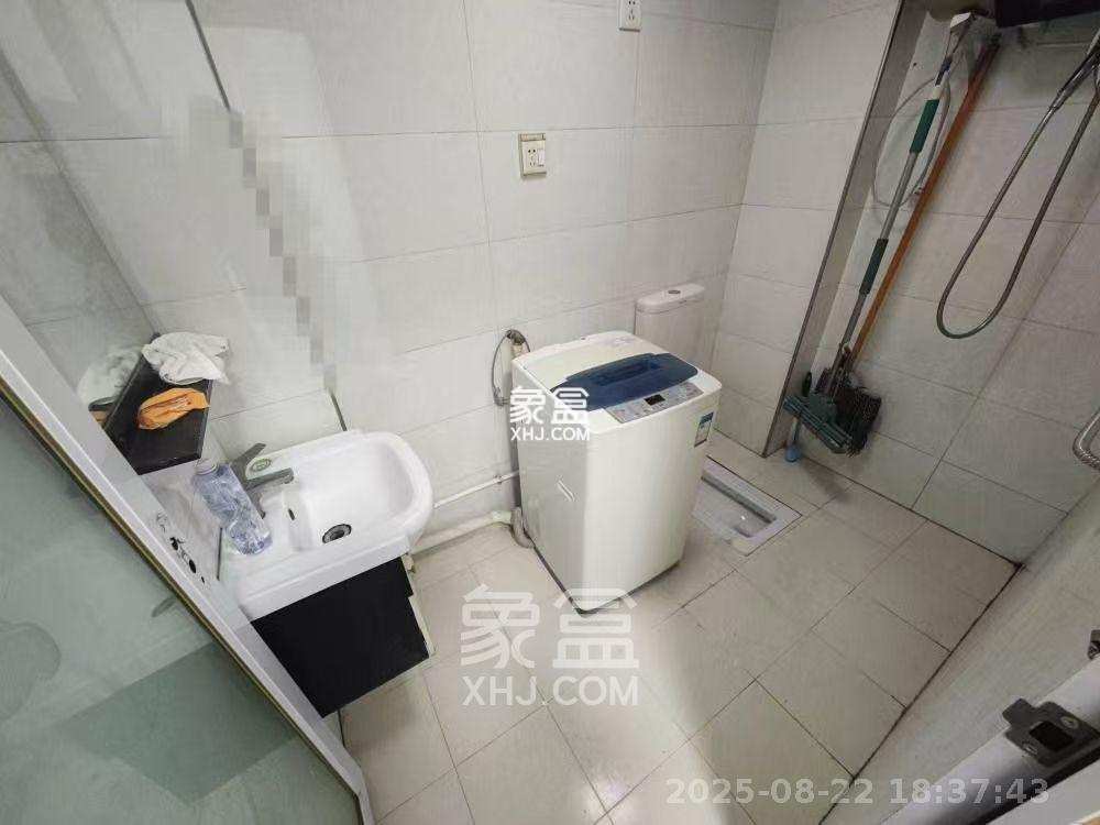 红星国际星城 2室1厅1卫 1700.0元/月 红星国际星城 2室1厅1卫 1700.0元/月室内图