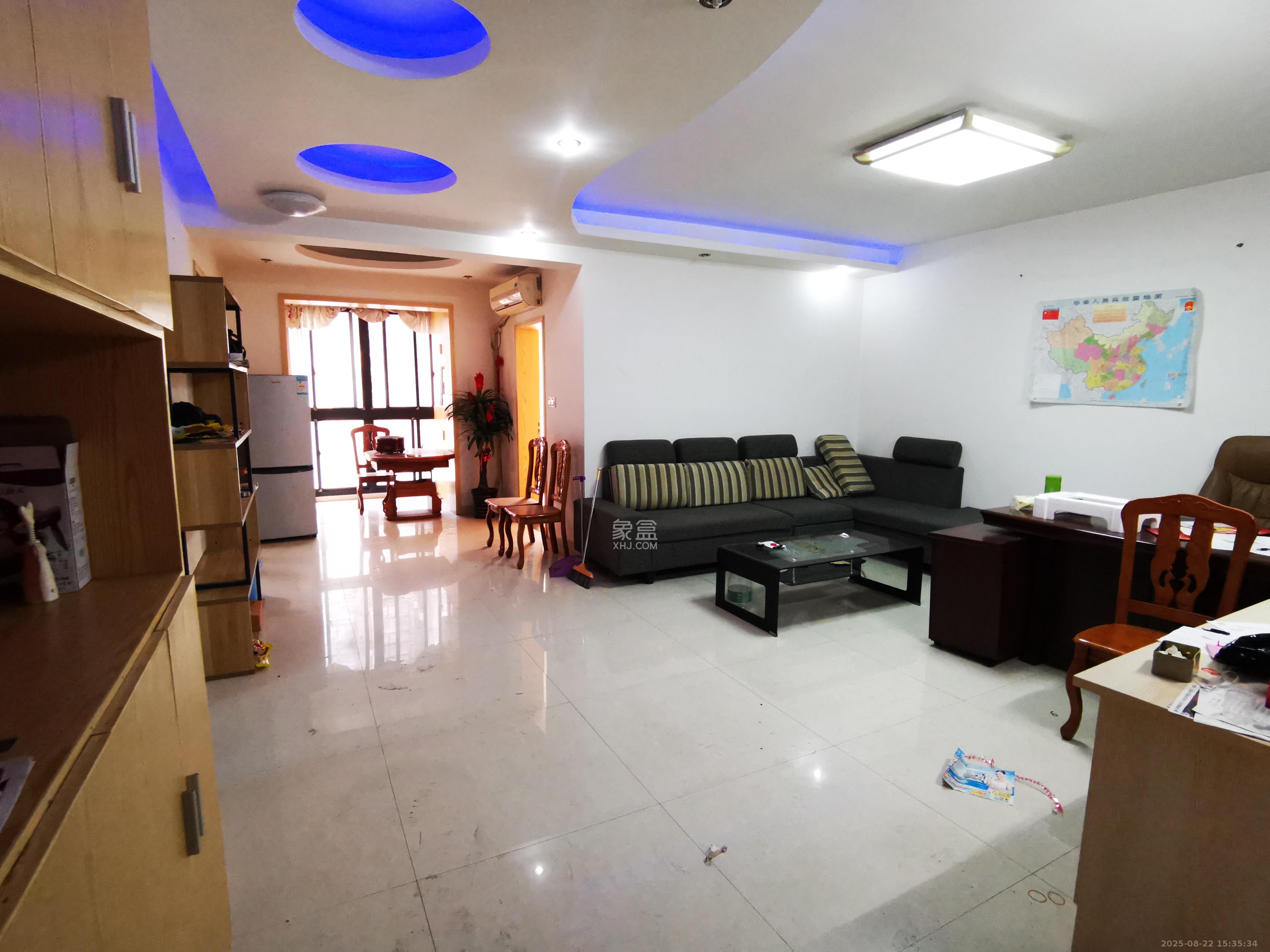 锦湘国际星城三期(锦绣苑) 2室2厅1卫 2300.0元/月 锦湘国际星城三期(锦绣苑) 2室2厅1卫 2300.0元/月室内图