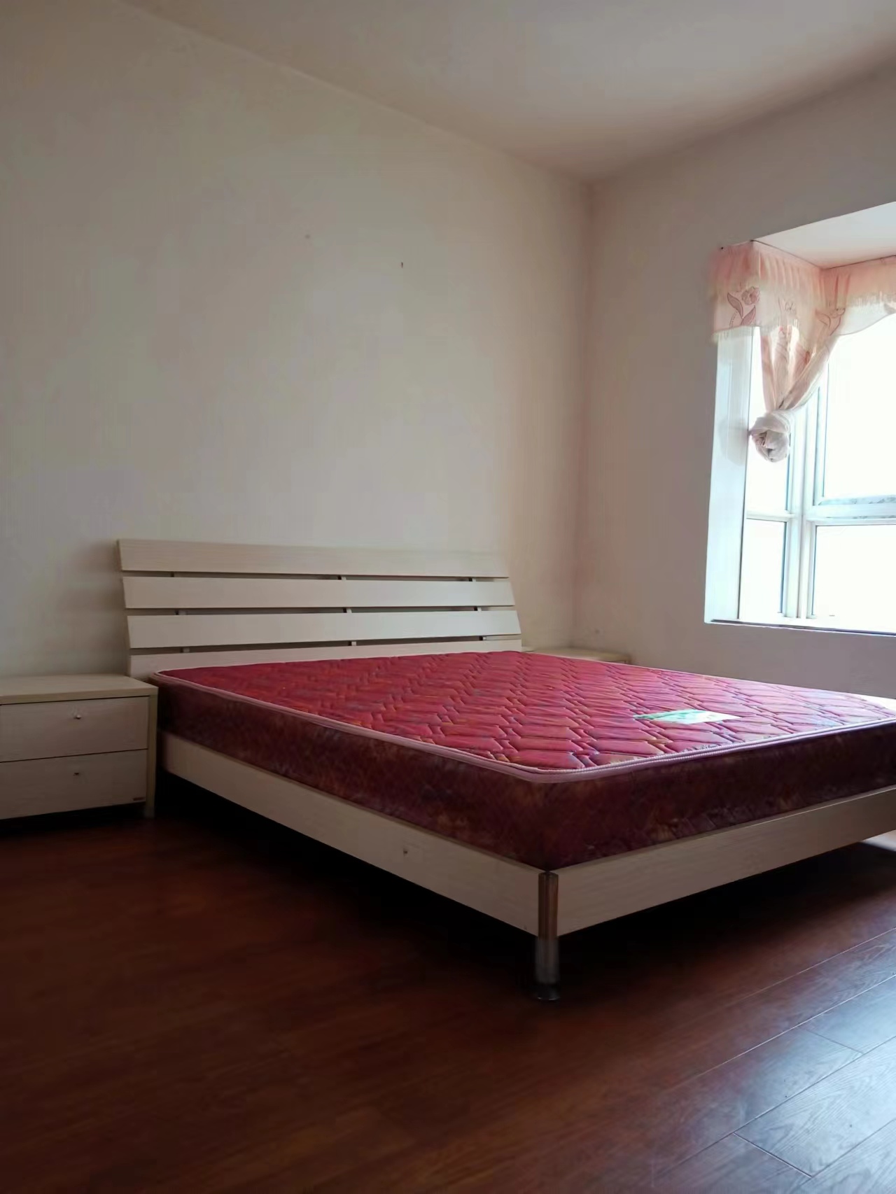 时代港湾 3室2厅1卫 1500.0元/月 时代港湾 3室2厅1卫 1500.0元/月室内图