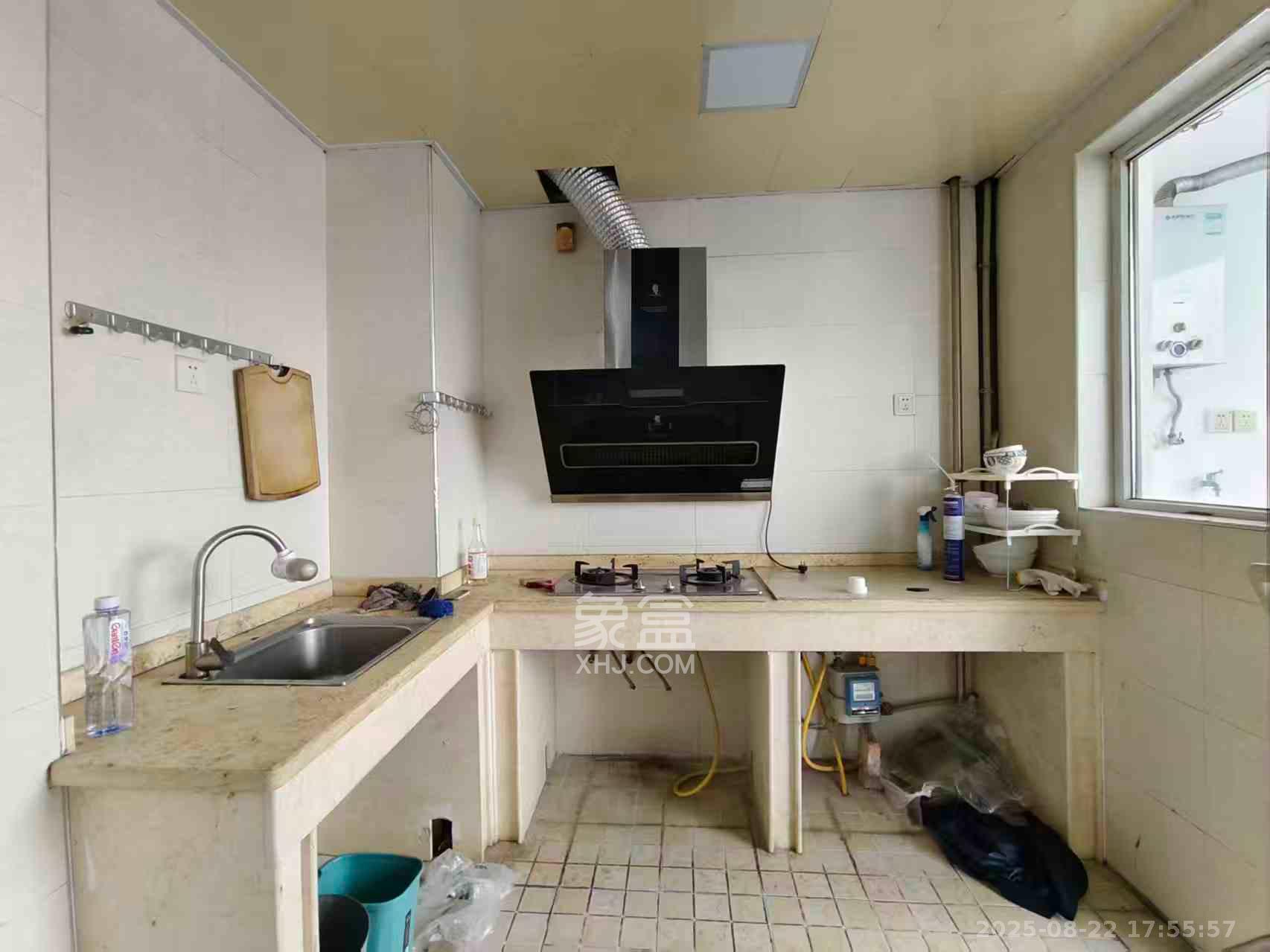 银港水晶城  3室2厅2卫    2900.0元/月室内图