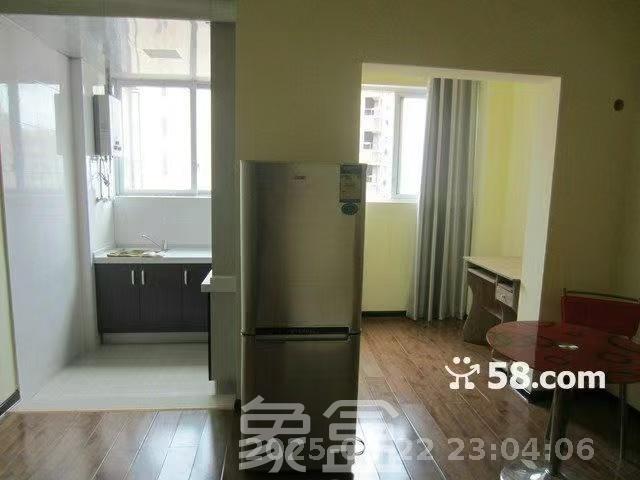 东方航标  1室1厅1卫   1300.00元/月