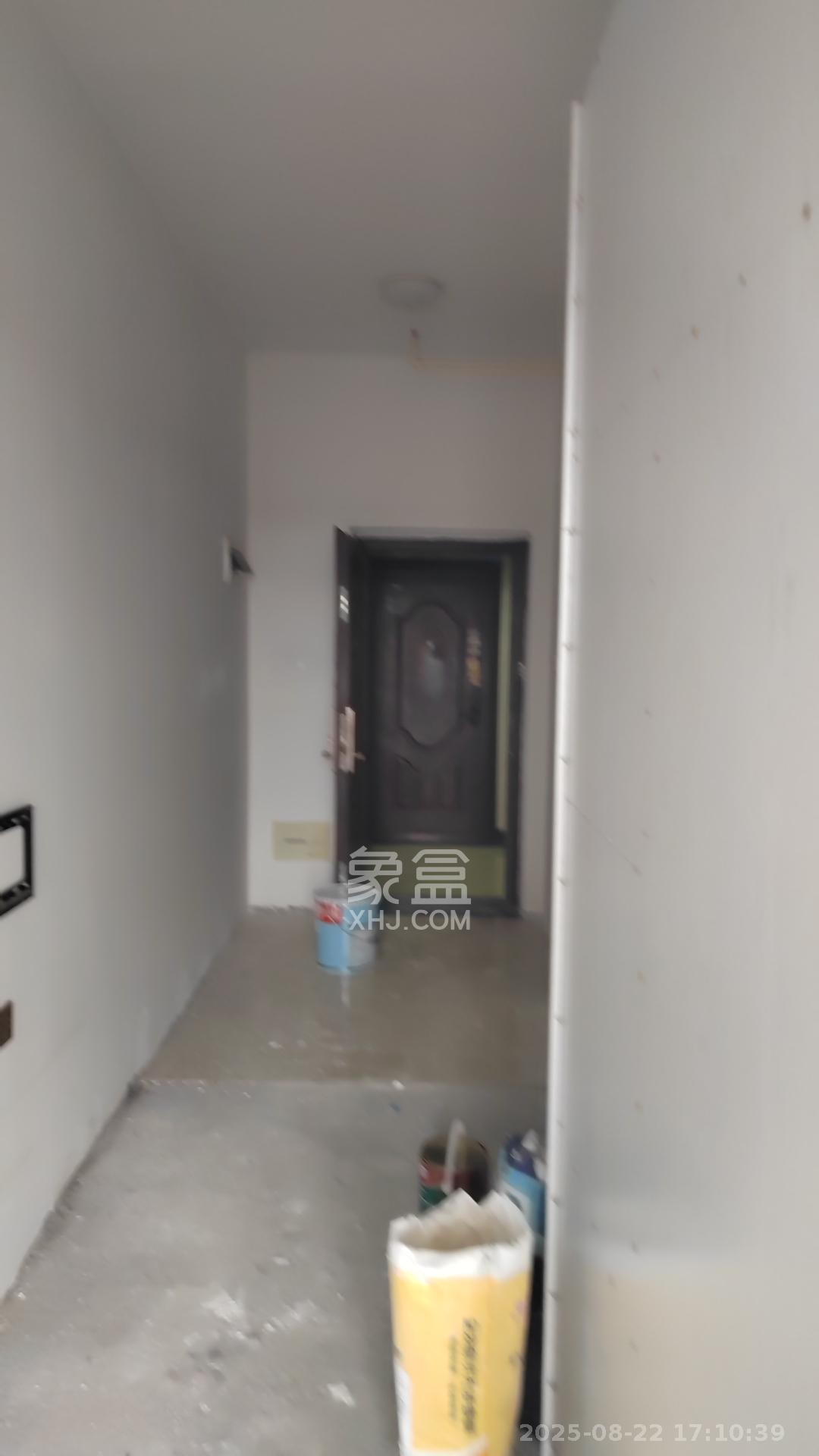 金鼎公园尚  1室1厅0卫    1200.0元/月室内图