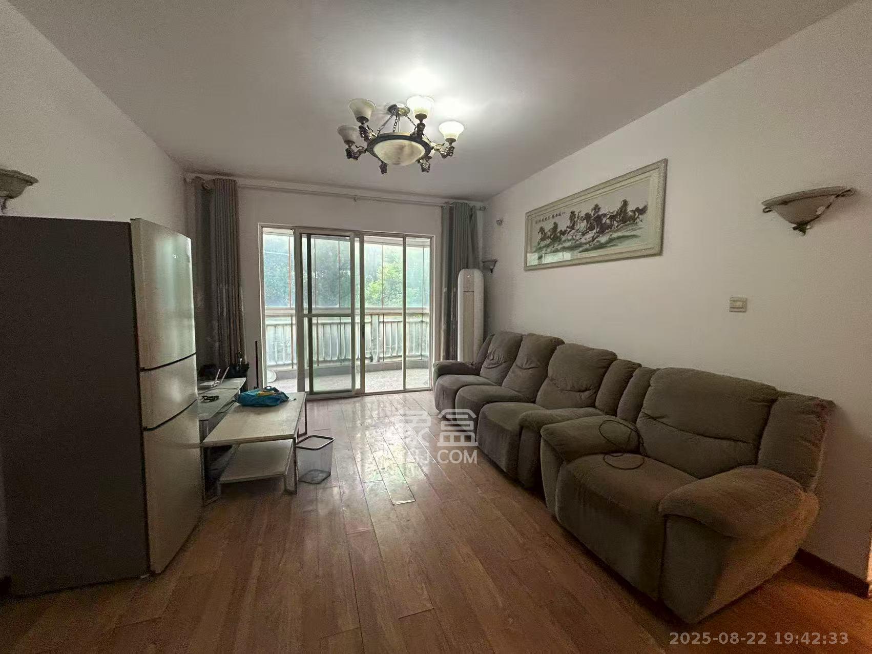 一心花苑  3室2厅1卫    2800.0元/月 一心花苑  3室2厅1卫    2800.0元/月室内图