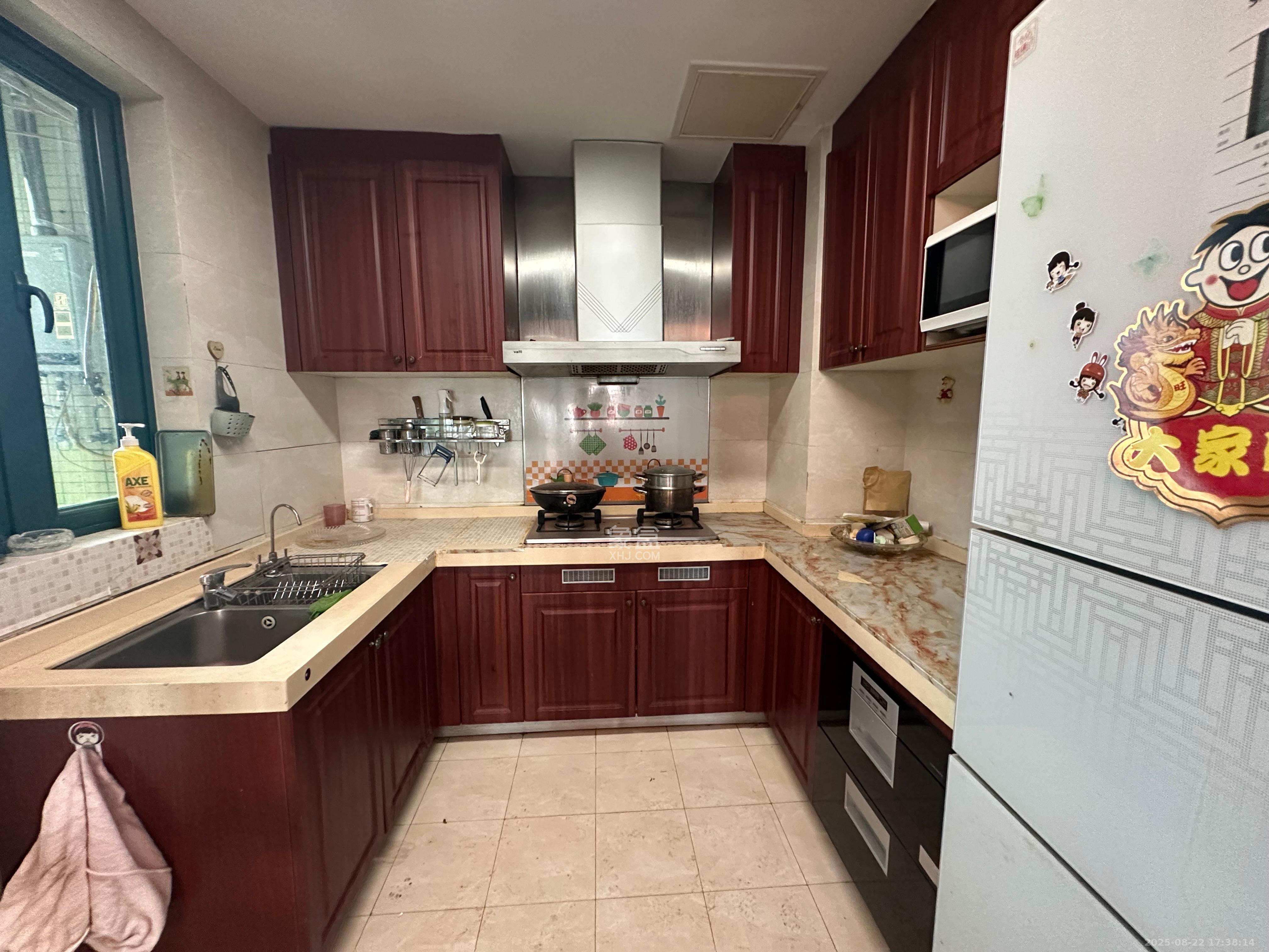 恒大雅苑 3室2厅1卫 3000.0元/月 恒大雅苑 3室2厅1卫 3000.0元/月室内图