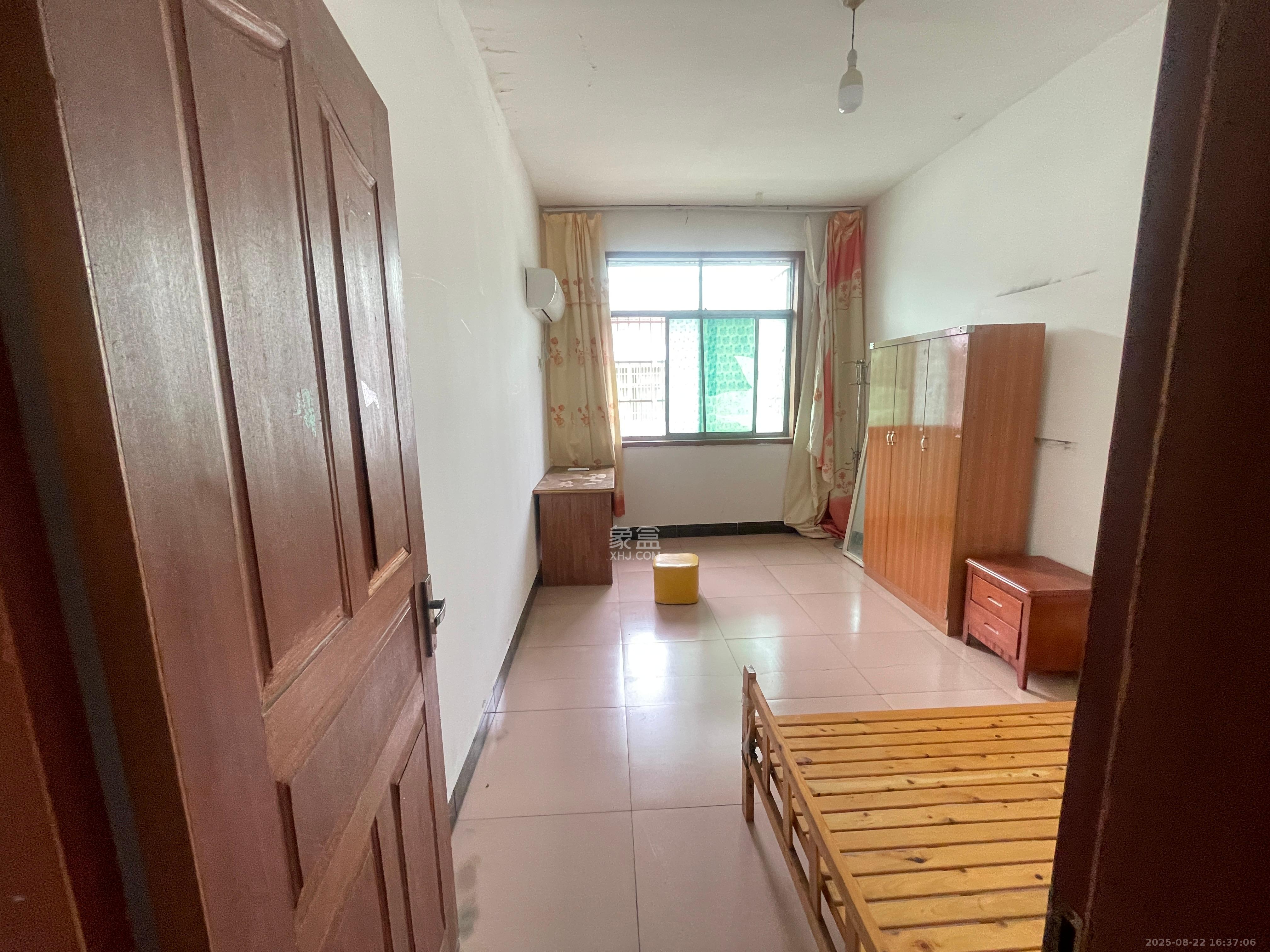 松雅安置小区 3室2厅2卫 1200.0元/月 松雅安置小区 3室2厅2卫 1200.0元/月室内图