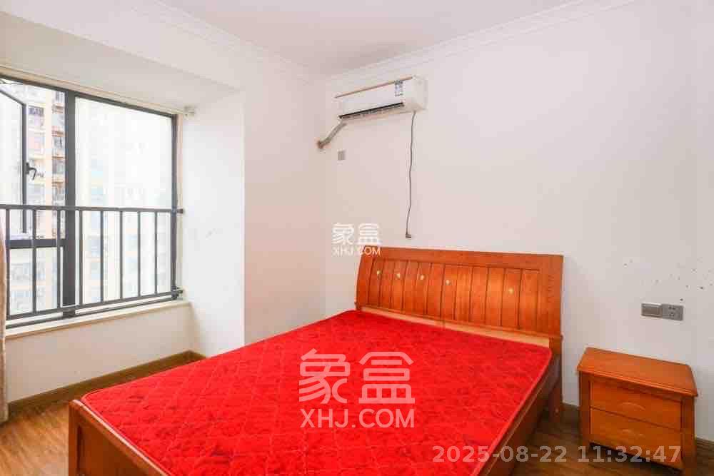 荣盛花语馨苑  3室2厅1卫   2800.00元/月室内图
