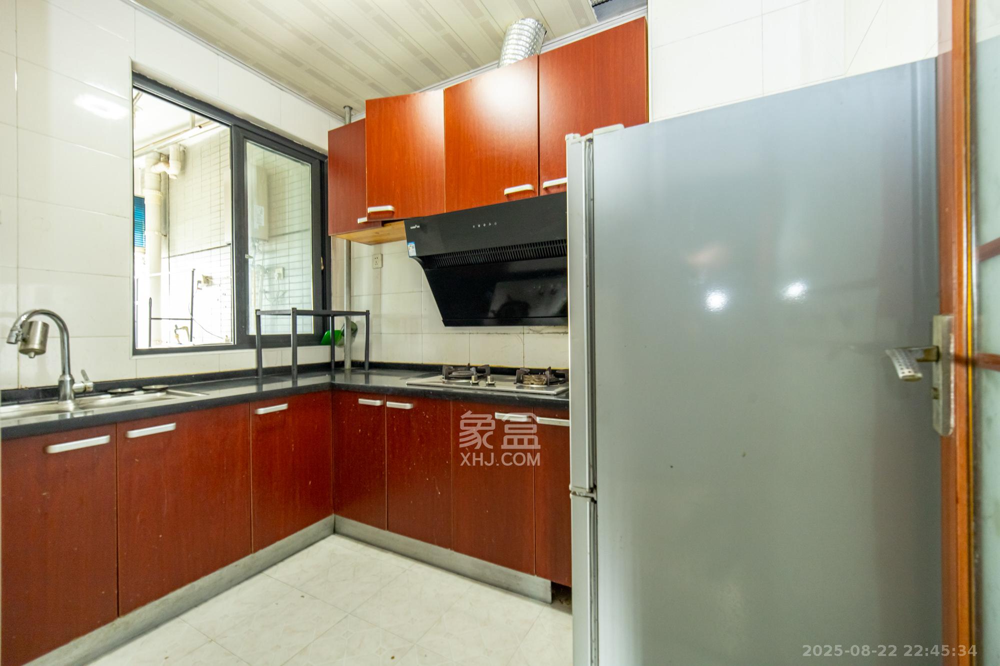 尚都花园城 2室2厅1卫 29.8万 尚都花园城 2室2厅1卫 29.8万厨房