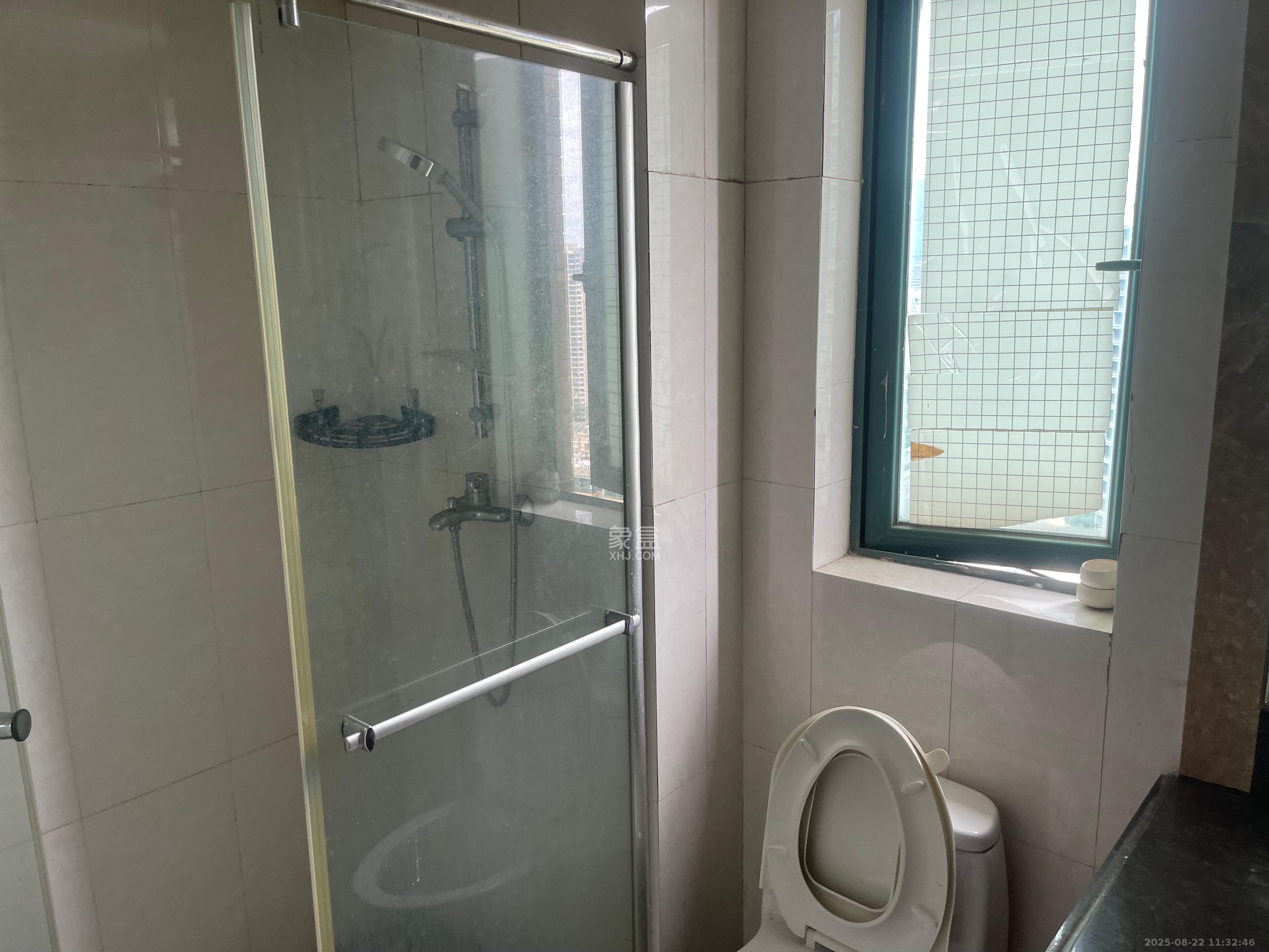 恒大绿洲 3室2厅1卫 2500.0元/月 恒大绿洲 3室2厅1卫 2500.0元/月室内图