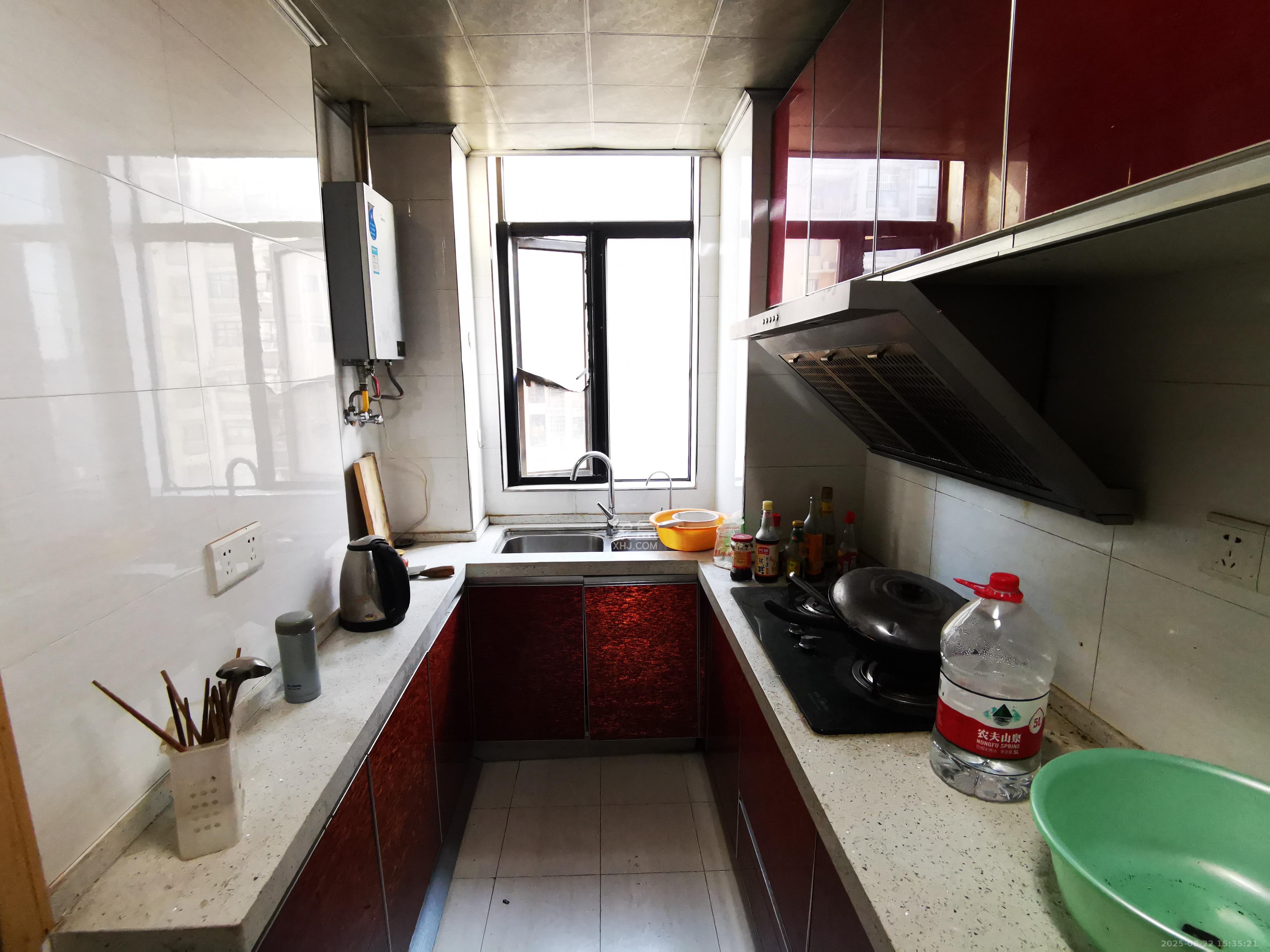 锦湘国际星城三期(锦绣苑) 2室2厅1卫 2300.0元/月 锦湘国际星城三期(锦绣苑) 2室2厅1卫 2300.0元/月室内图