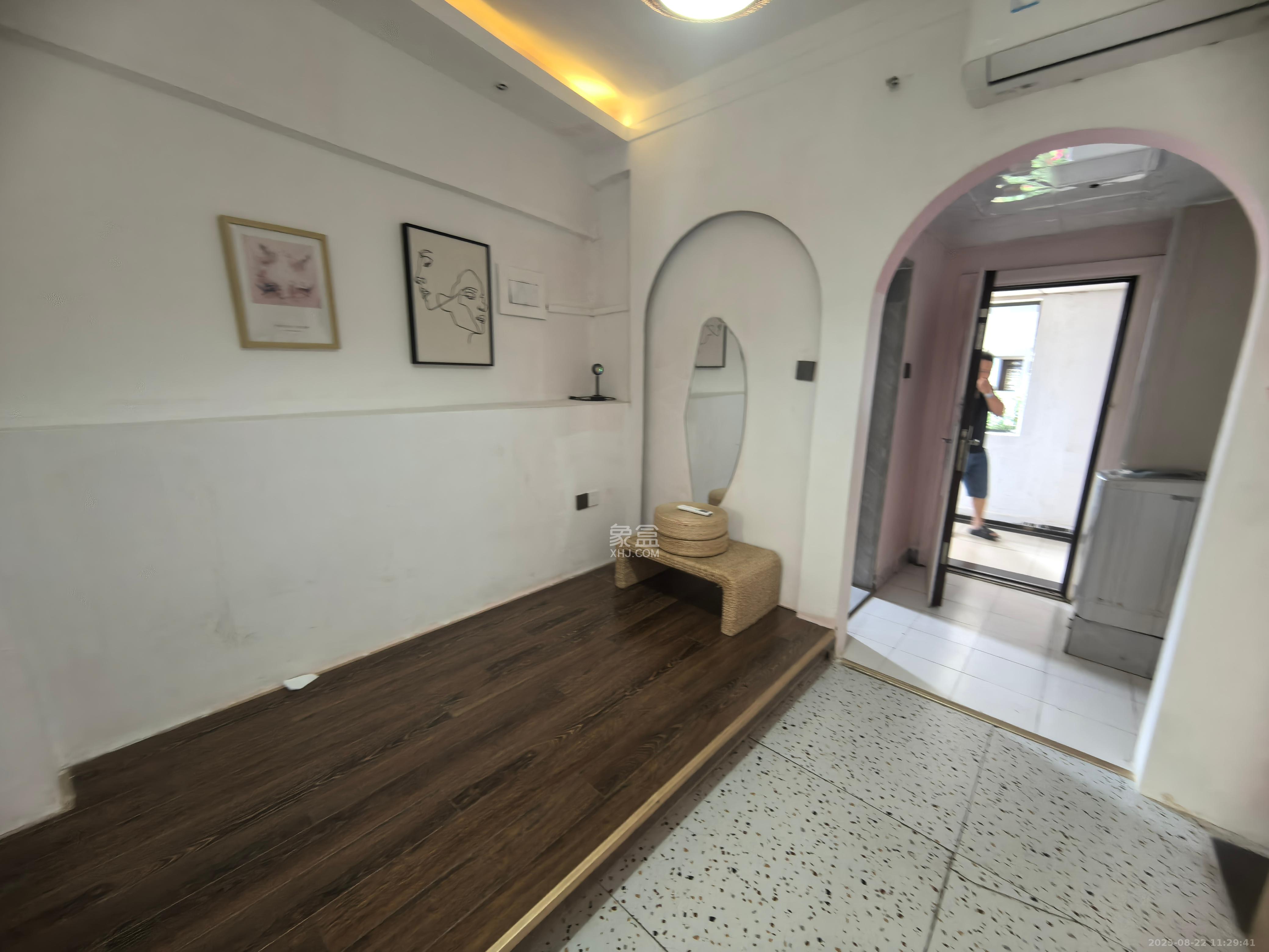 七彩丽都 1室1厅1卫 1500.0元/月 七彩丽都 1室1厅1卫 1500.0元/月室内图