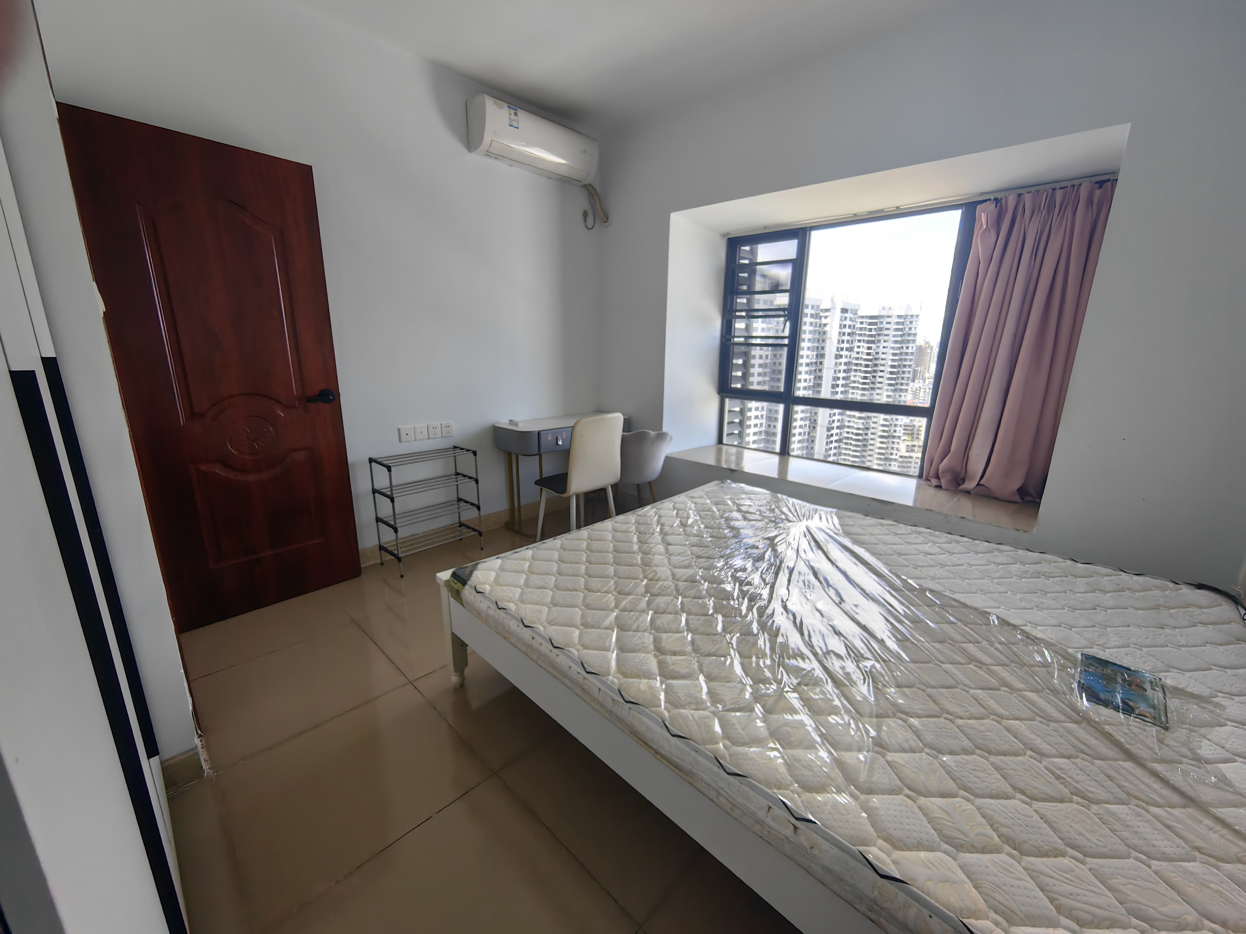 冠盛天泽园 2室2厅1卫 2400.0元/月 冠盛天泽园 2室2厅1卫 2400.0元/月室内图