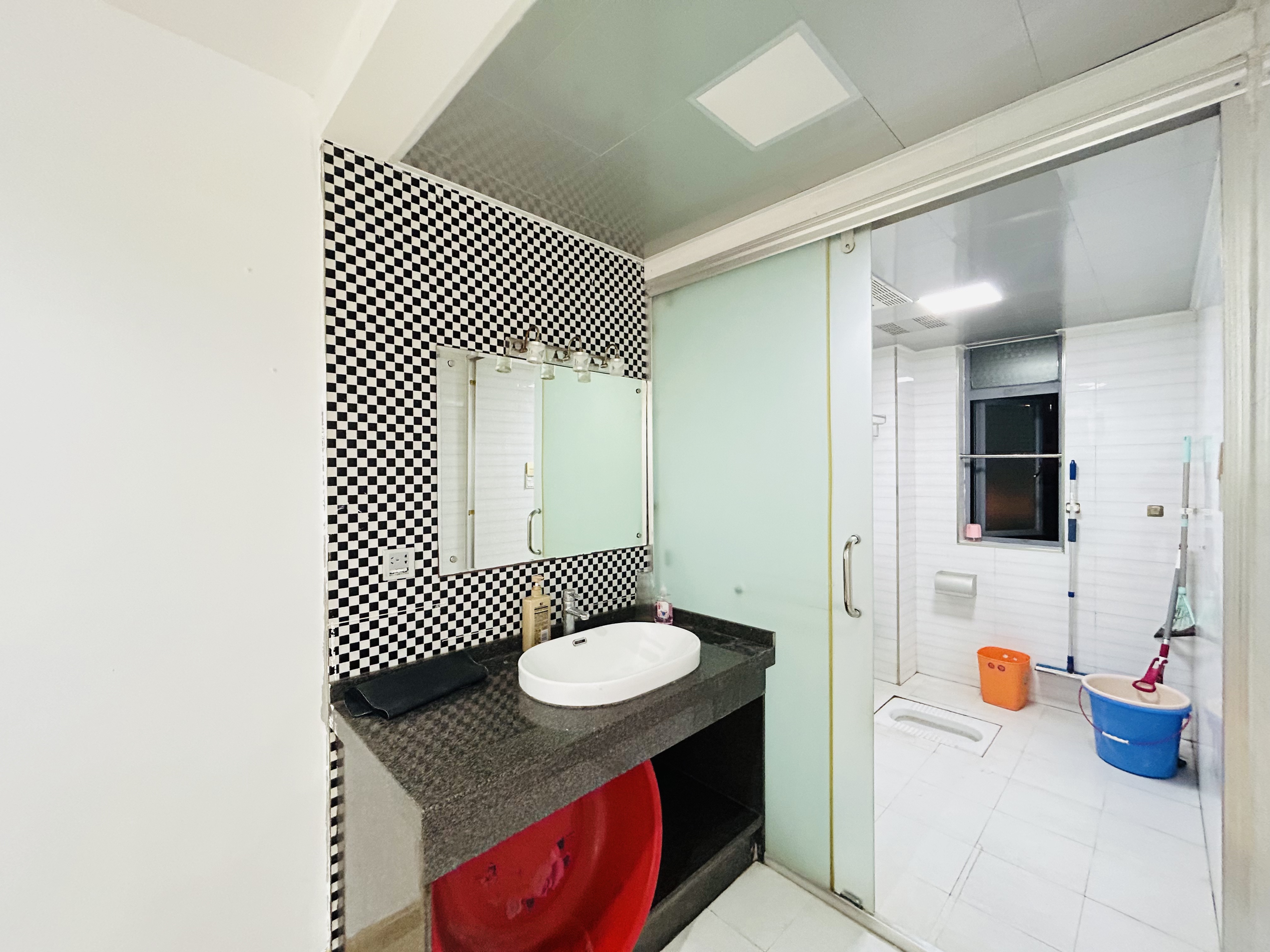 鹏利广场 3室2厅2卫 2000.0元/月 鹏利广场 3室2厅2卫 2000.0元/月室内图