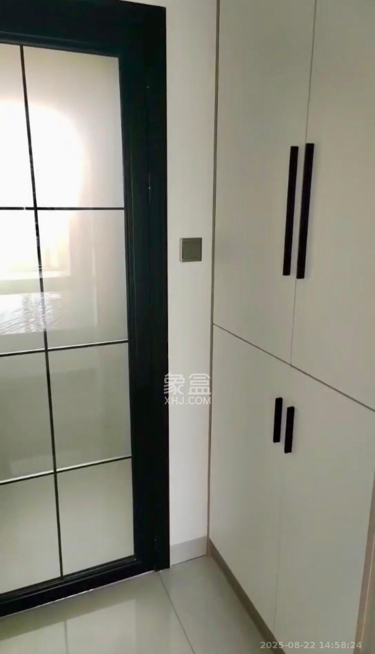 和润园三期  3室2厅1卫   2900.00元/月室内图