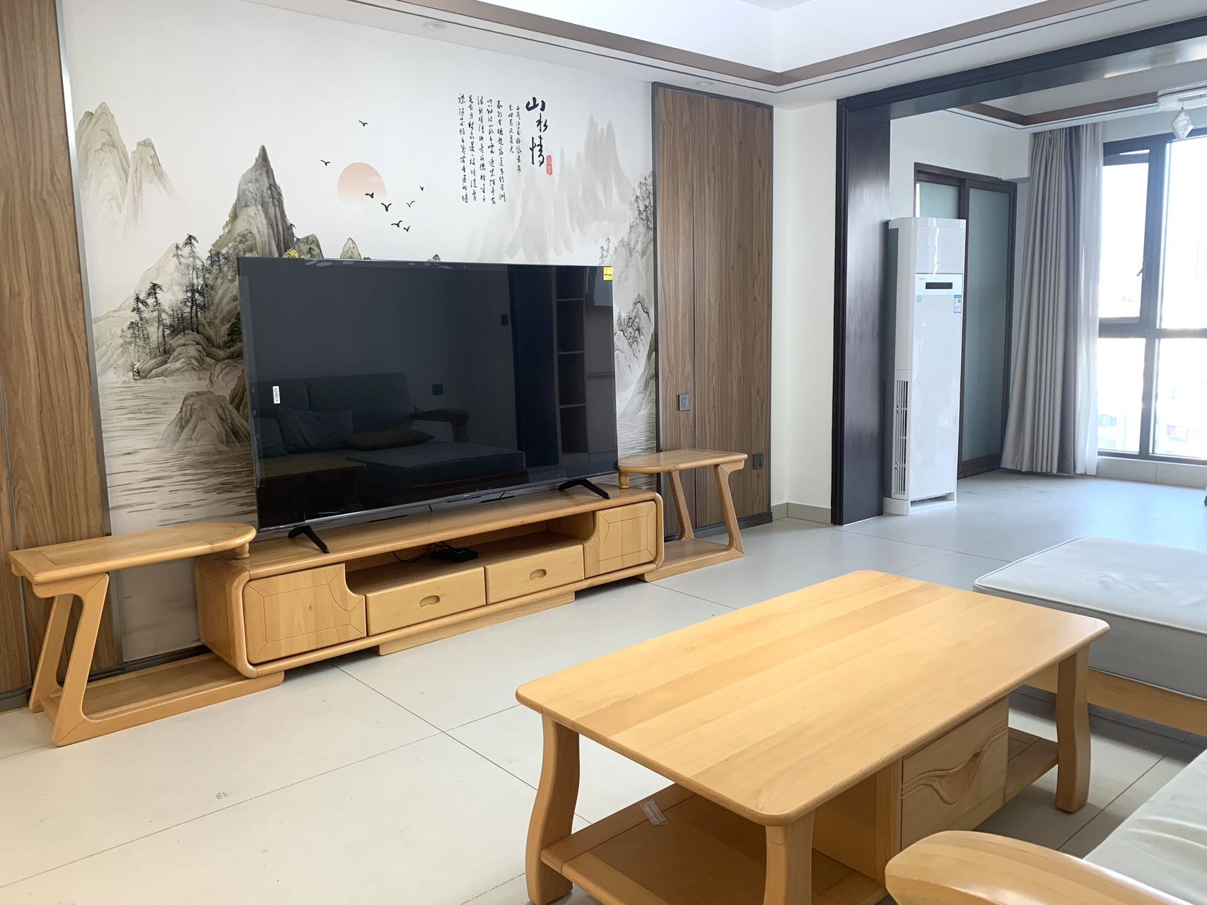 海航豪庭南苑  3室2厅1卫   5000.00元/月室内图