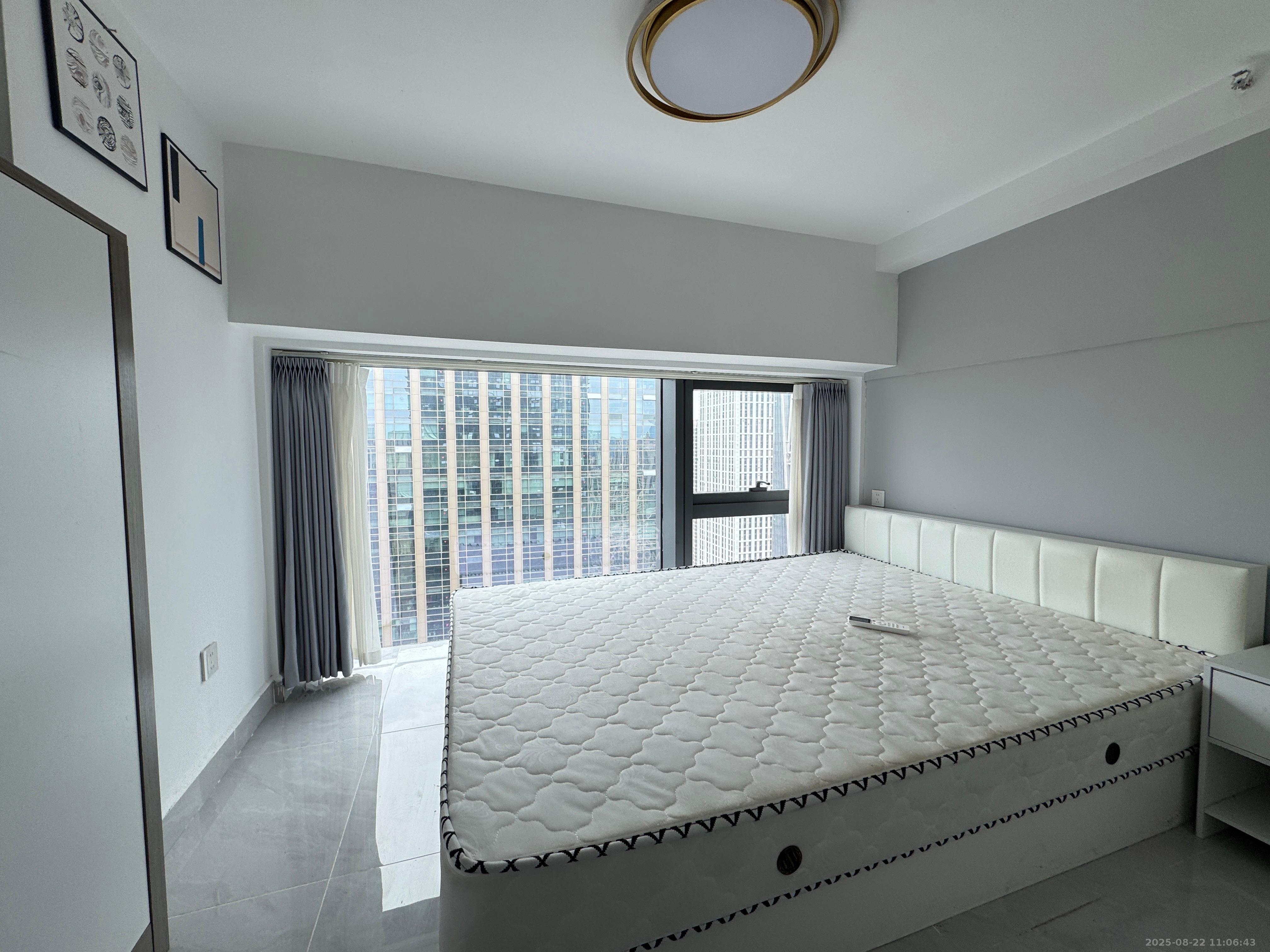 卓越中寰 2室1厅1卫 2500.0元/月 卓越中寰 2室1厅1卫 2500.0元/月室内图