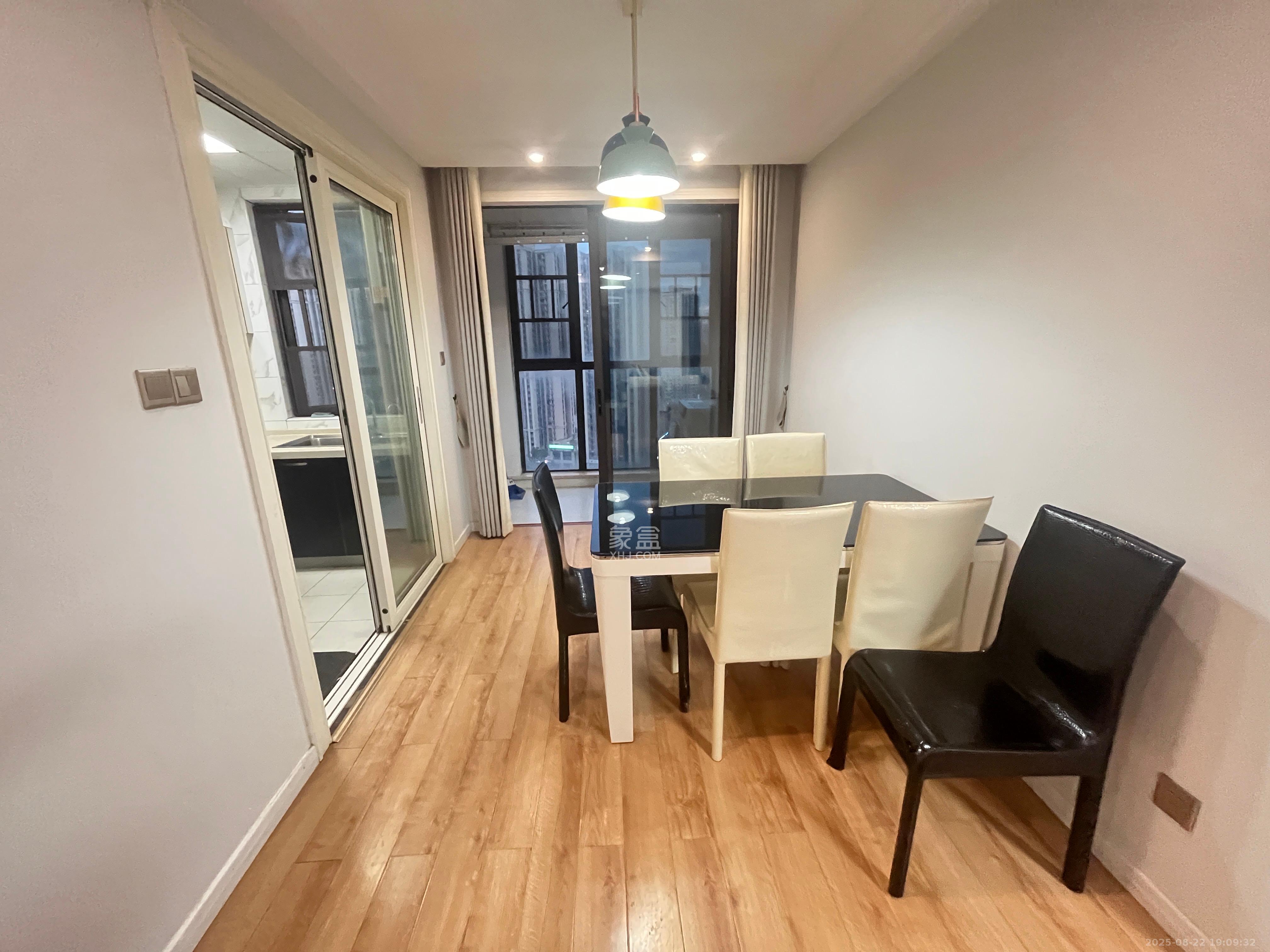 中国铁建梅溪青秀二期 4室2厅2卫 3200.0元/月 中国铁建梅溪青秀二期 4室2厅2卫 3200.0元/月室内图