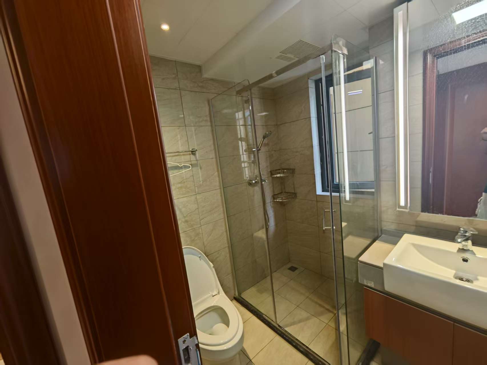 恒大名都 3室2厅2卫 1680.0元/月 恒大名都 3室2厅2卫 1680.0元/月室内图