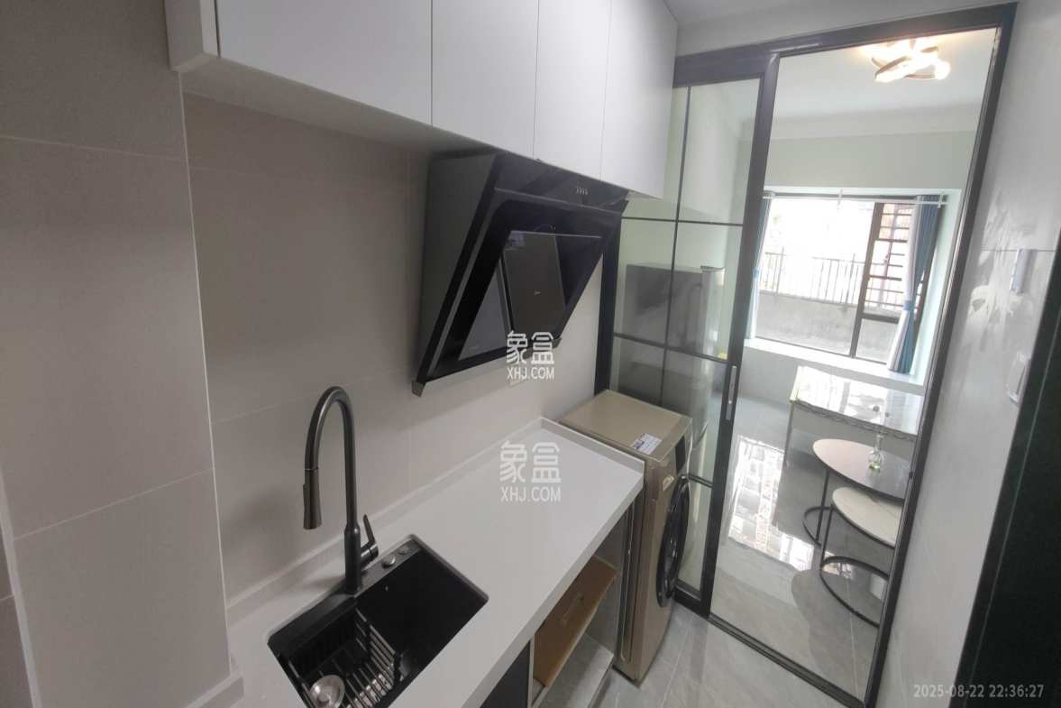 奥园城市天骄一期  1室1厅1卫    1400.0元/月 奥园城市天骄一期  1室1厅1卫    1400.0元/月室内图