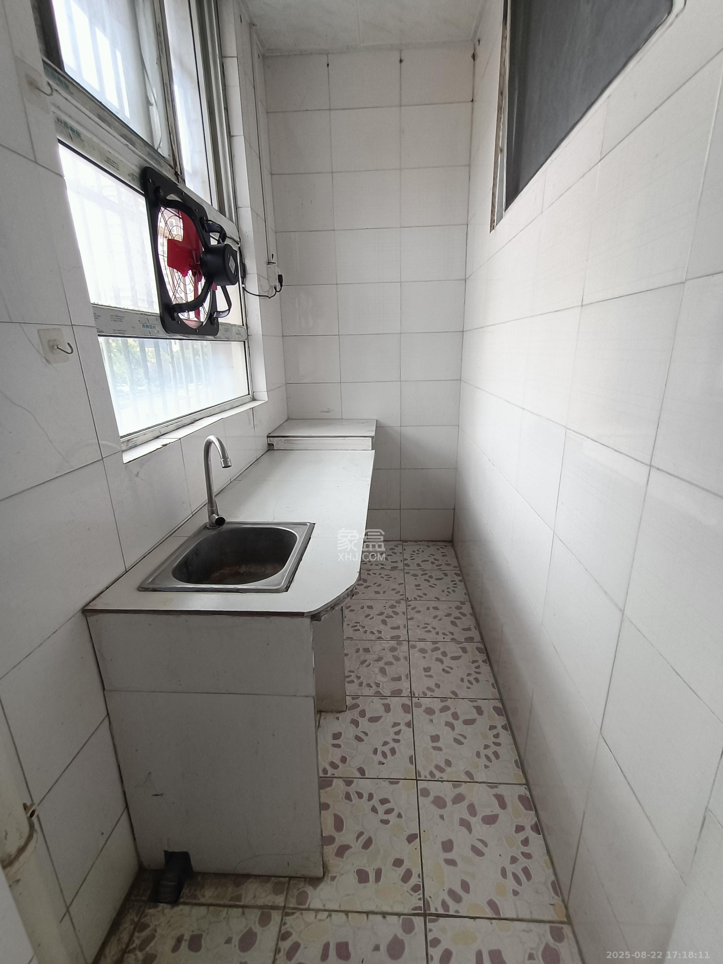 泉塘小区  1室0厅1卫    650.0元/月室内图