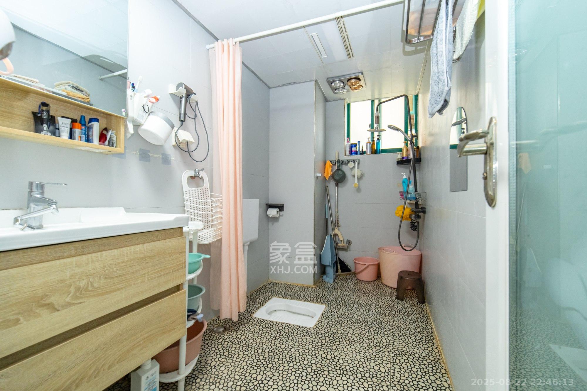 明城公寓 4室2厅2卫 89.8万 明城公寓 4室2厅2卫 89.8万卫生间